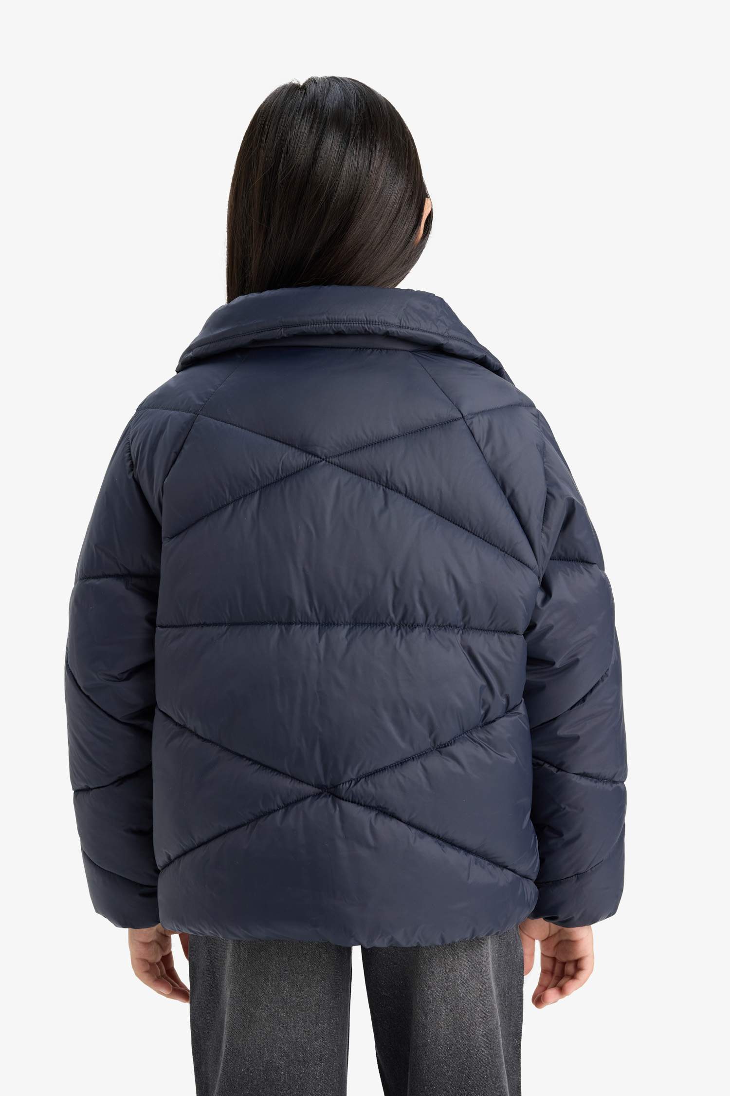 جاكيت بامب بناتي بجيب