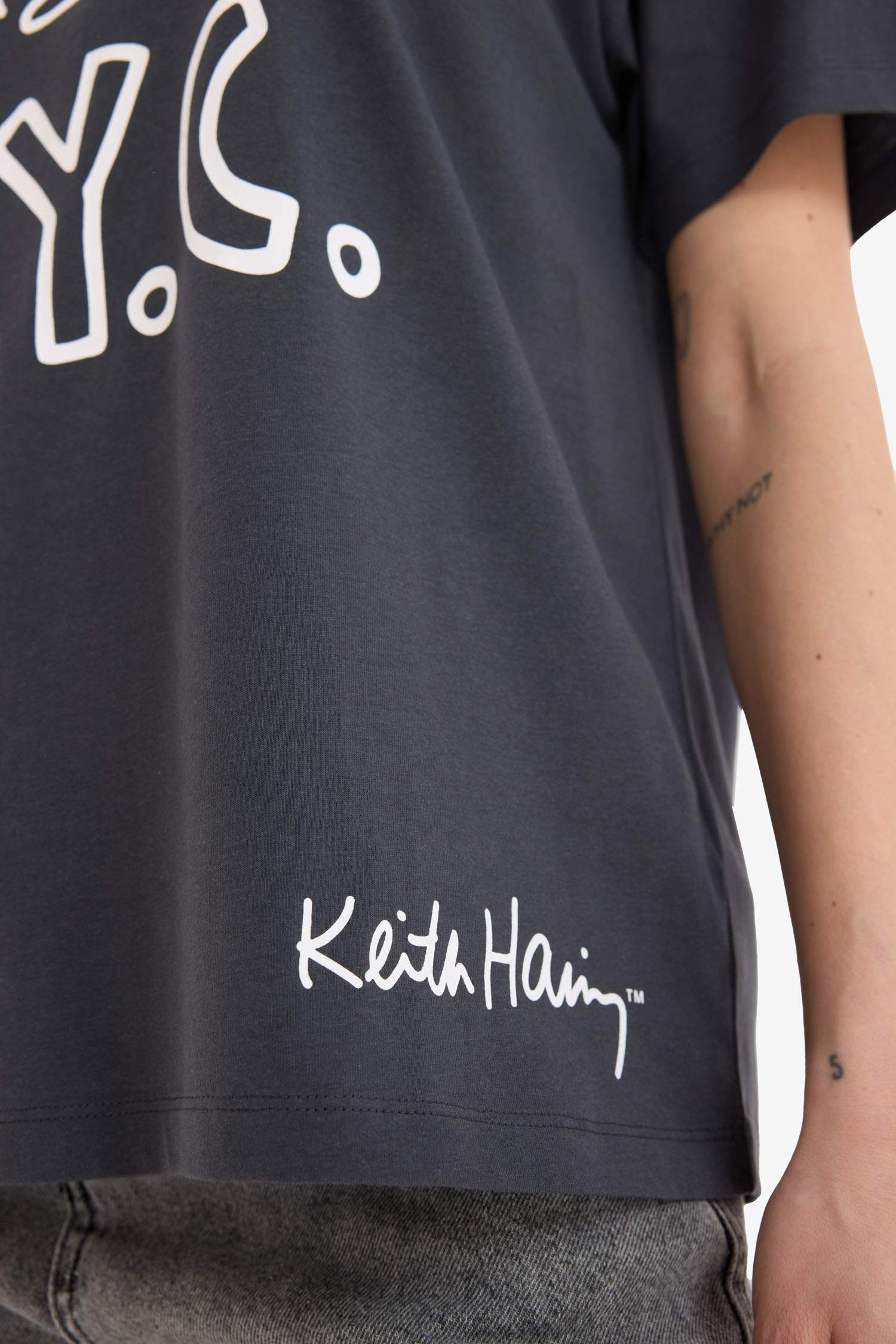 تيشيرت نص ردن اوفر سايز من كيث هارينج