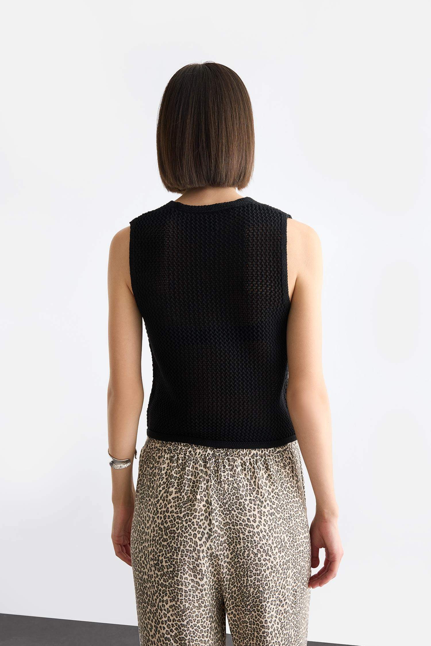 Regular Fit V Neck Front Tie Blouse