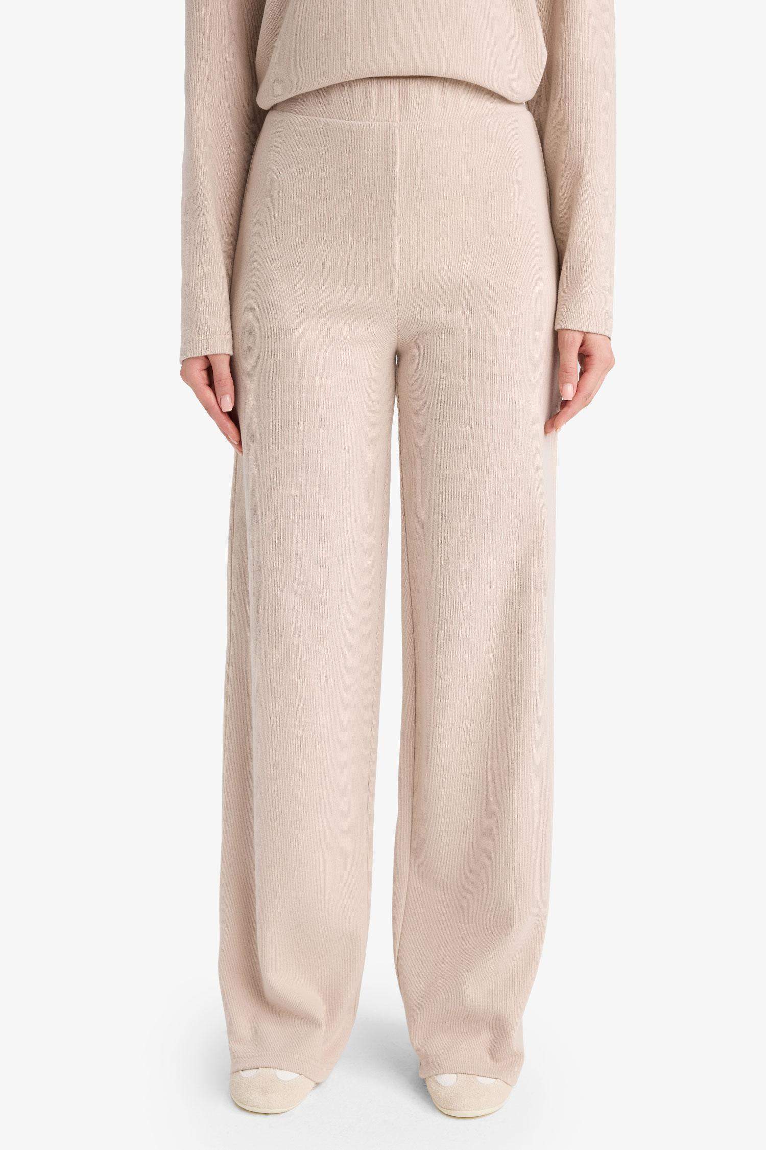 بنطرون محاك قصة مستقيمة