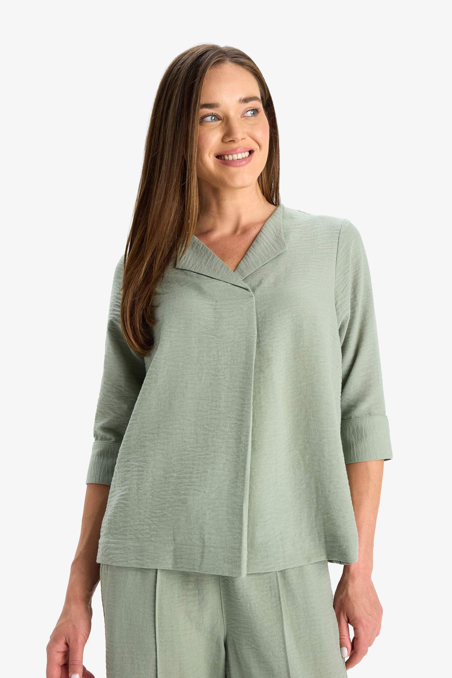 قميص ردن طويل ايروبين قصة عادية بياخة عريضة