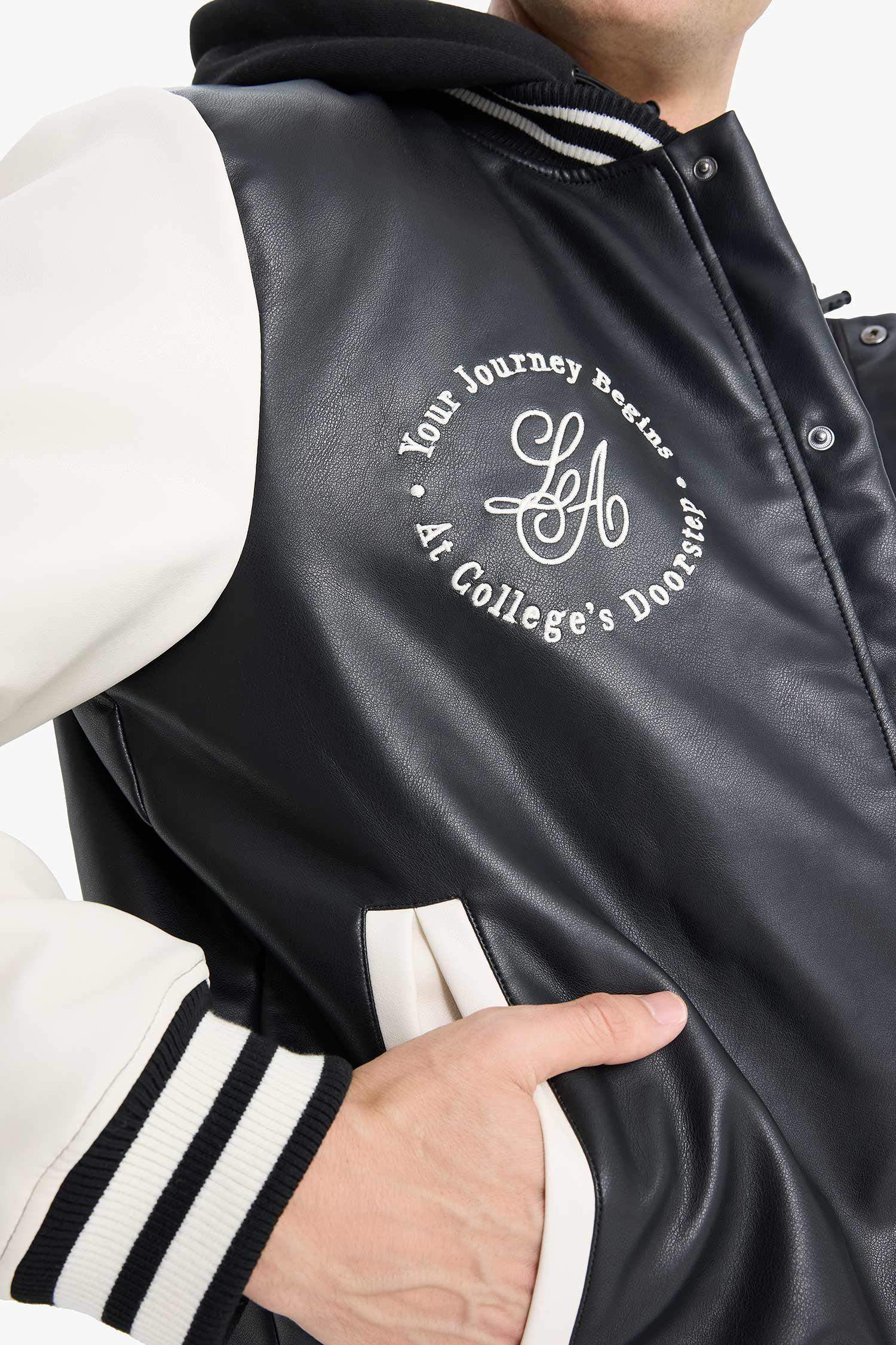 Blouson bomber en simili cuir à capuche amovible et boutons pression