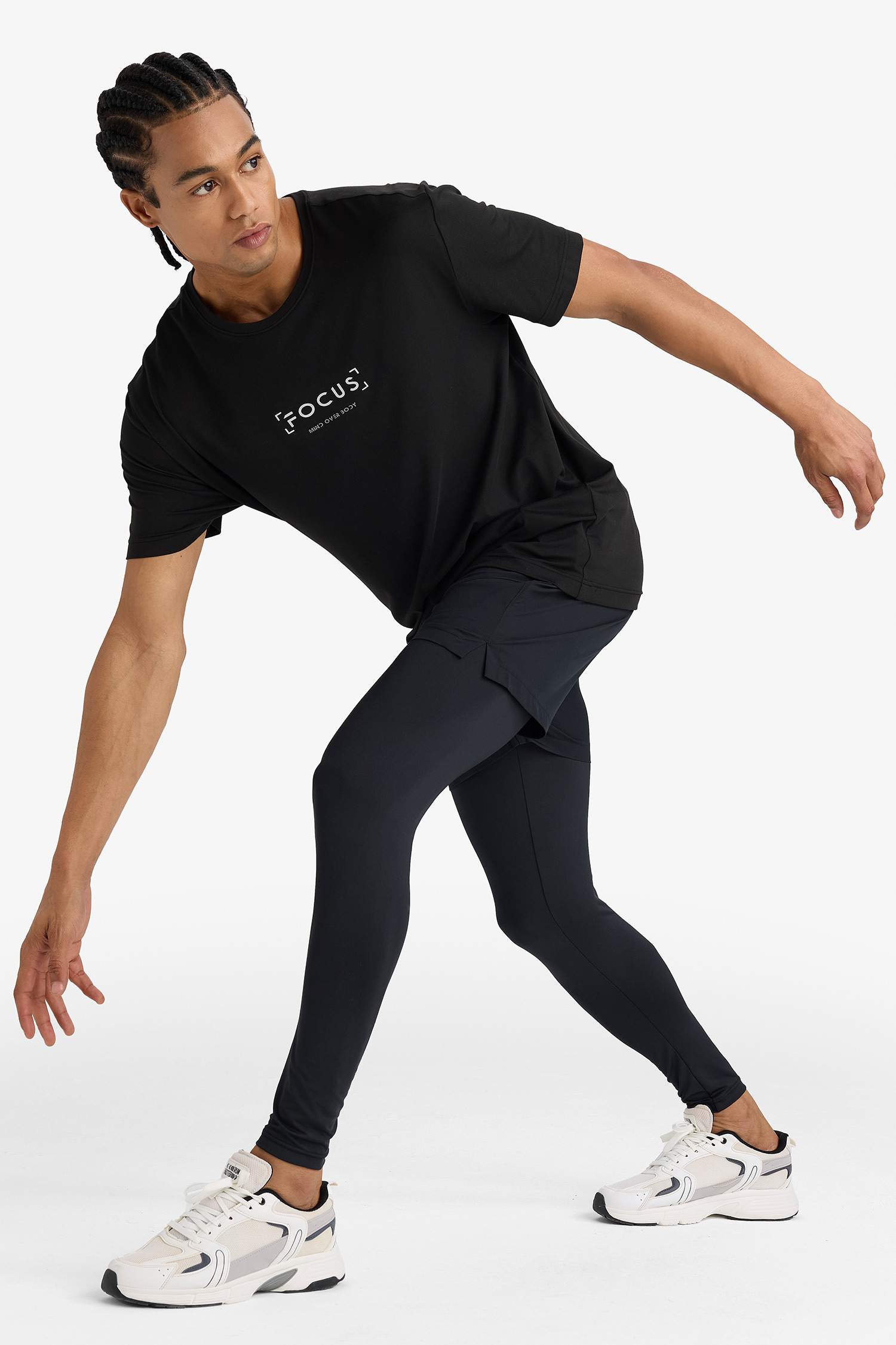 DeFactoFit Slim Fit Dar Kesim Sporcu Standart Paça İçi Taytlı Dokuma Şort