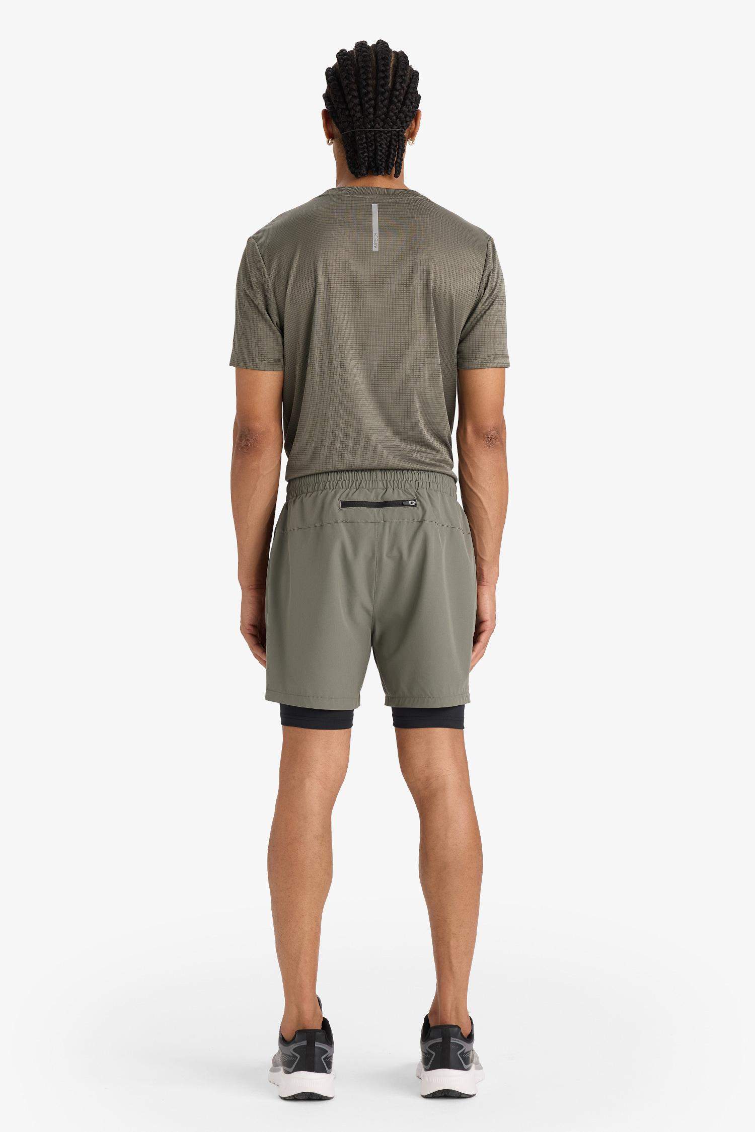 Slim Fit Dar Kesim Sporcu İçi Taytlı Dokuma Şort