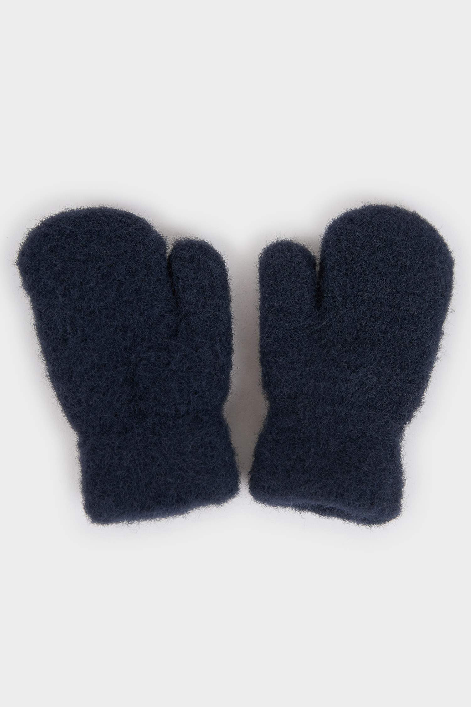 جوانتي بيبي اولادي بفرو صناعي من الداخل