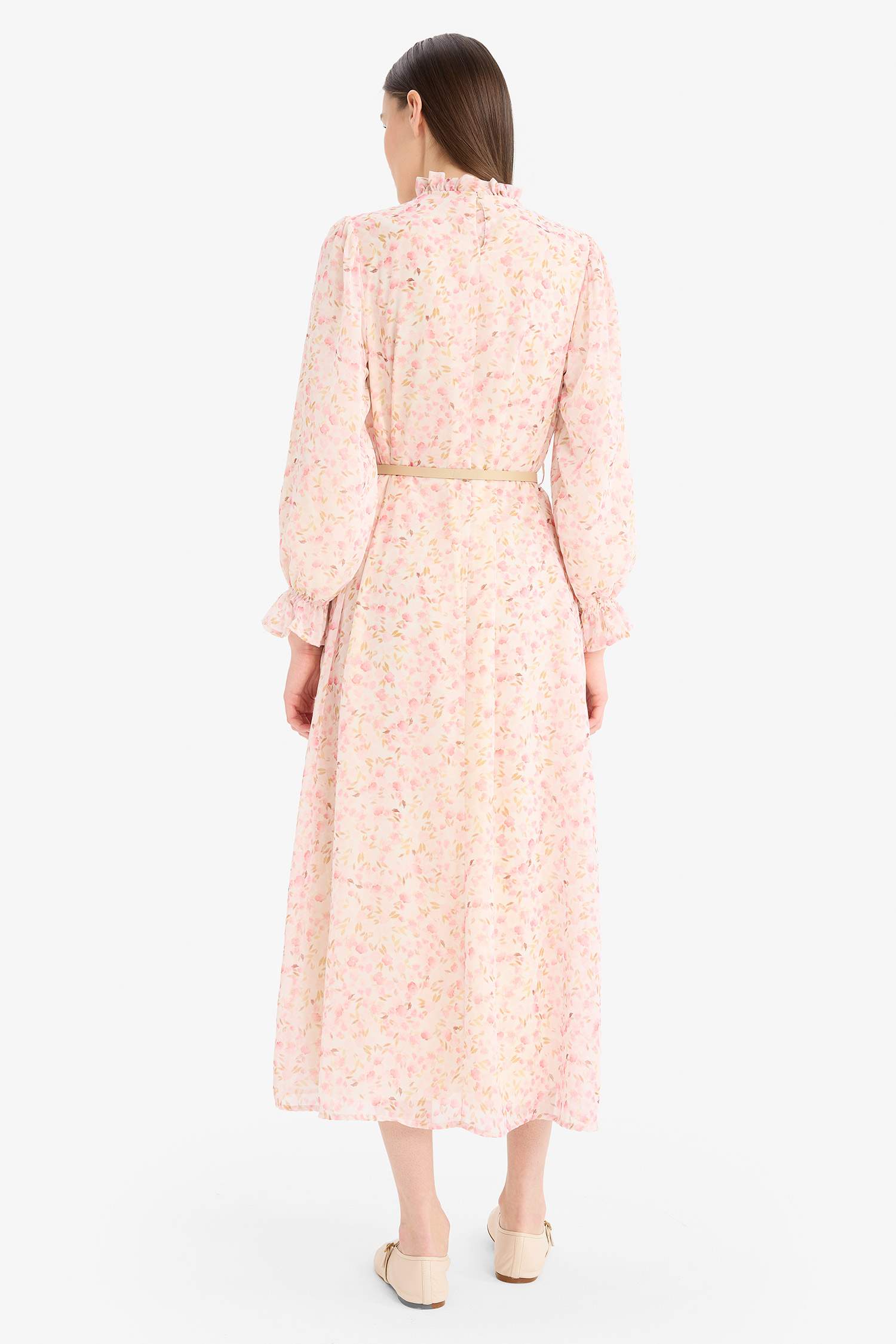 Robe longue fleurie à manches longues en mousseline