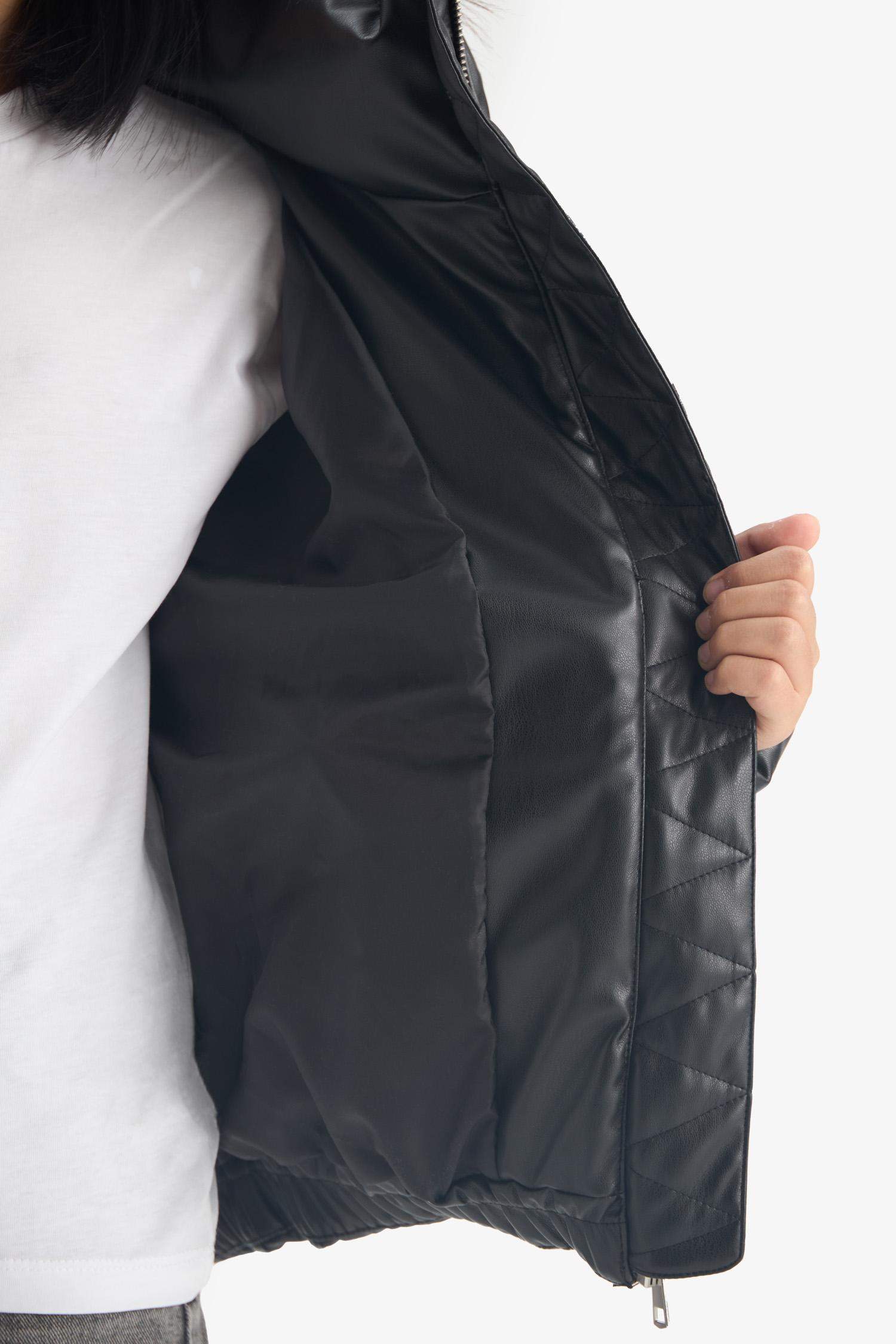 جاكيت بامب بناتي بياقة عالية