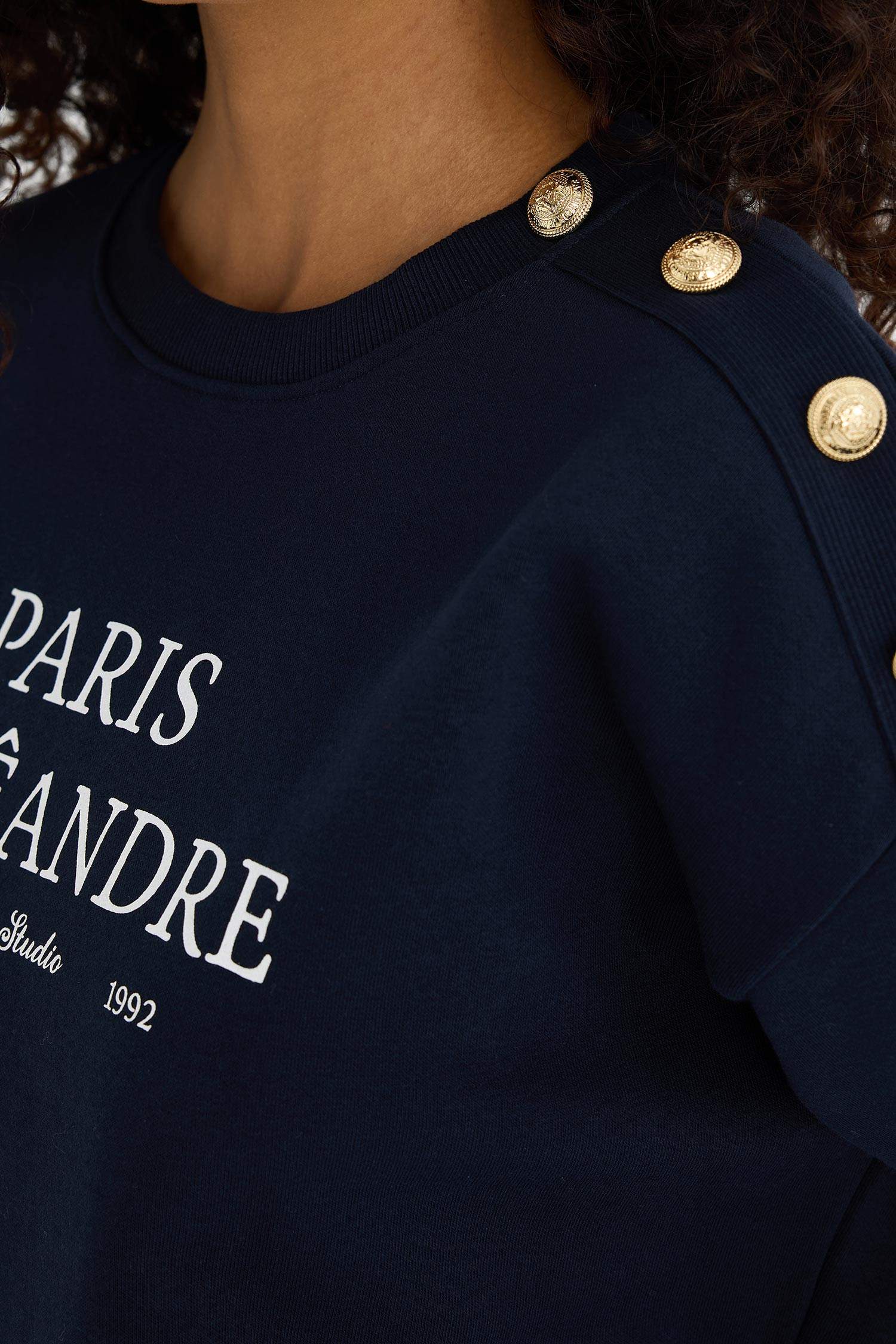 سويت شيرت مطبوع قصة مريحة برقبة مستديرة