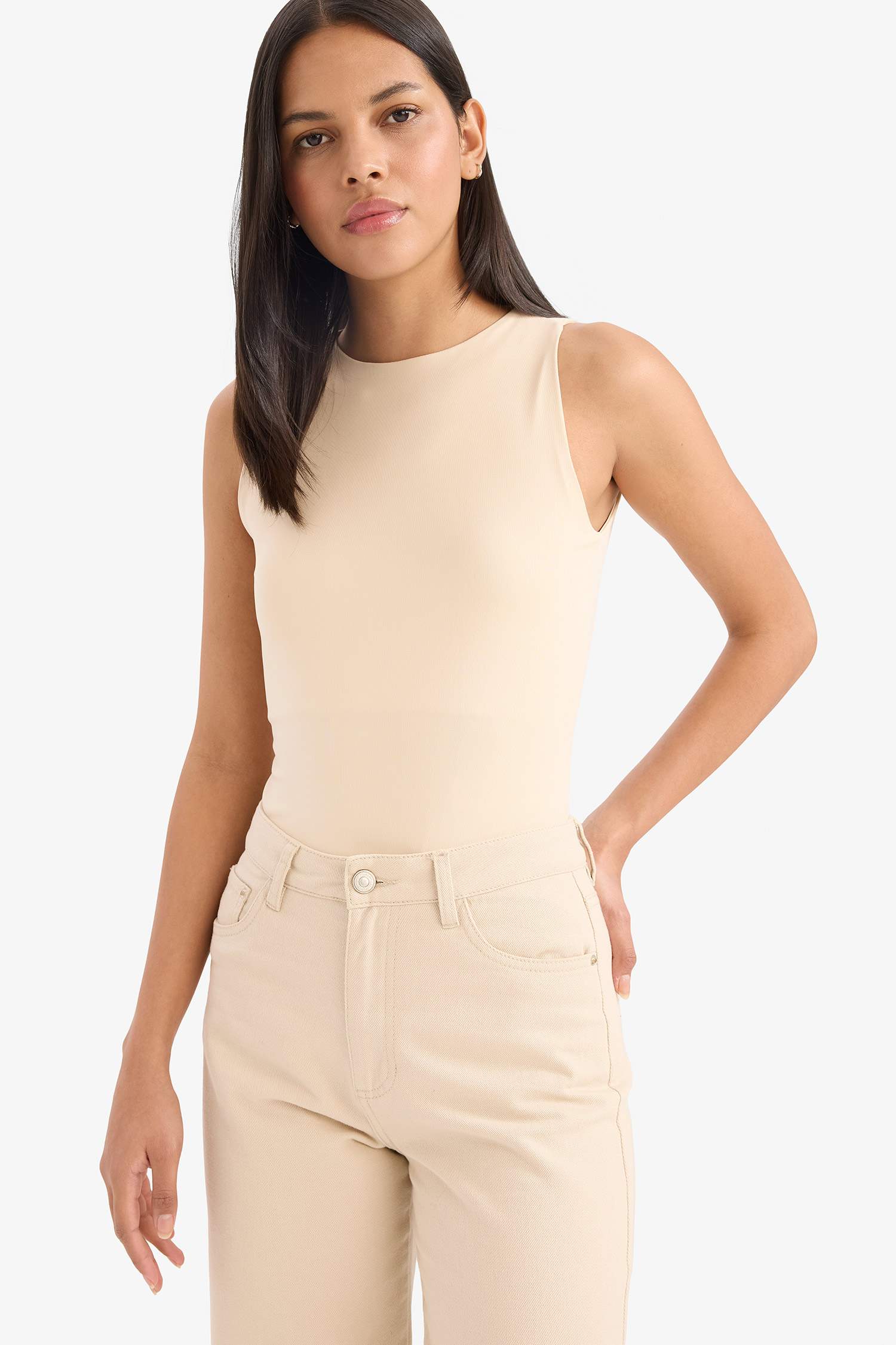 Slim Fit Dar Kesim Halter Yaka Çıtçıtlı Body