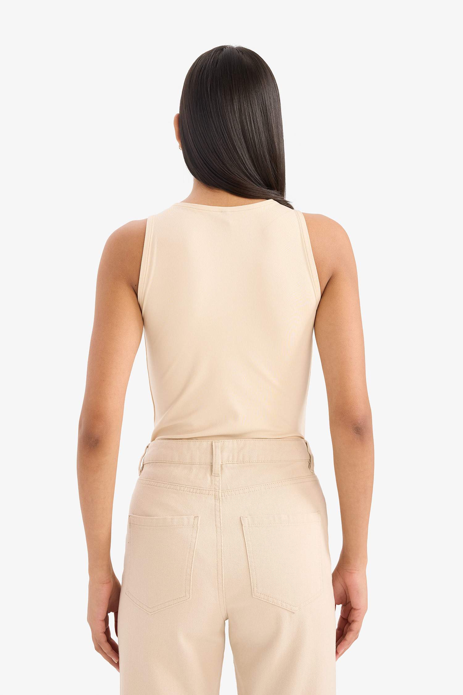 Slim Fit Dar Kesim Halter Yaka Çıtçıtlı Body