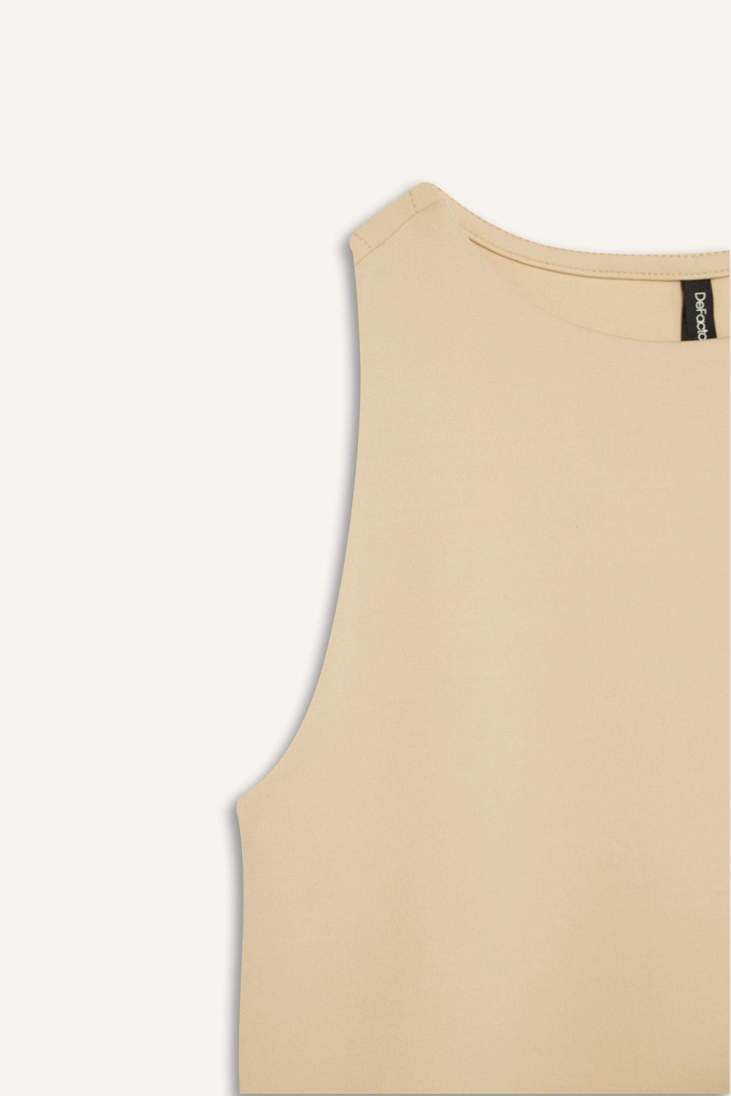 Slim Fit Dar Kesim Halter Yaka Çıtçıtlı Body