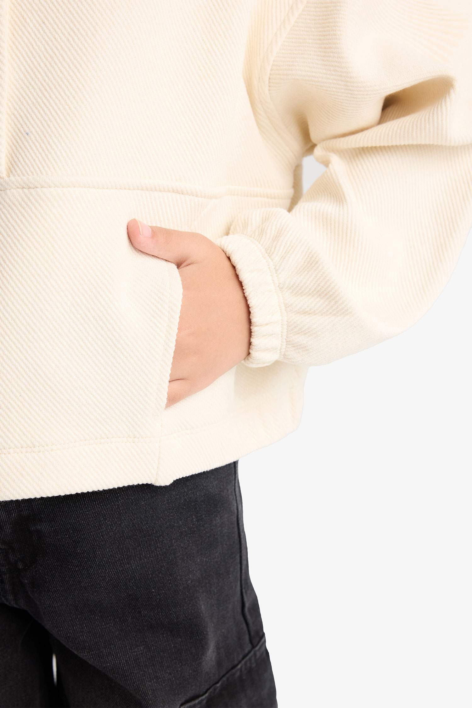 سويت شيرت بناتي اوفر سايز بياخة عالية بسحاب