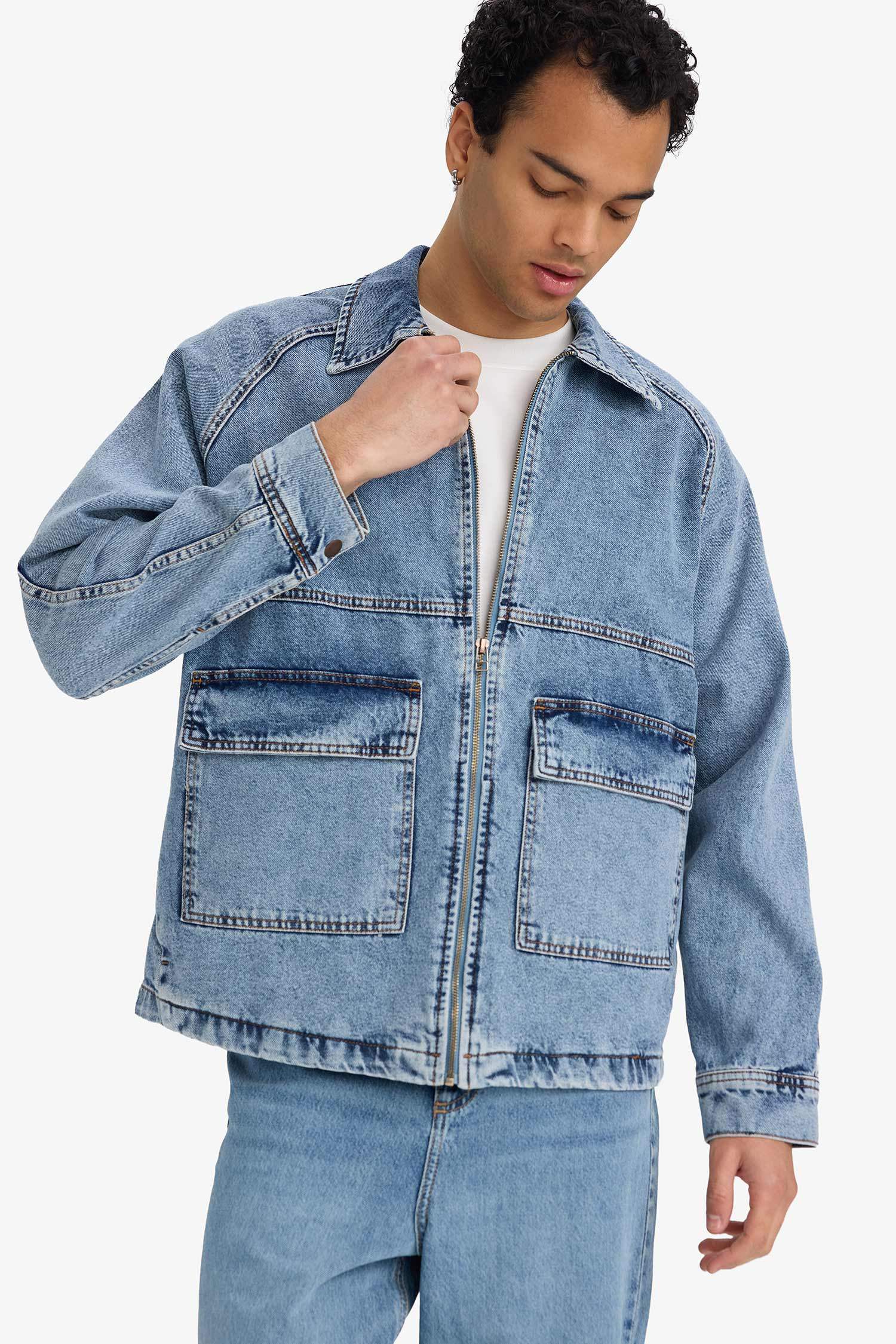Relax Fit Denim Jacket