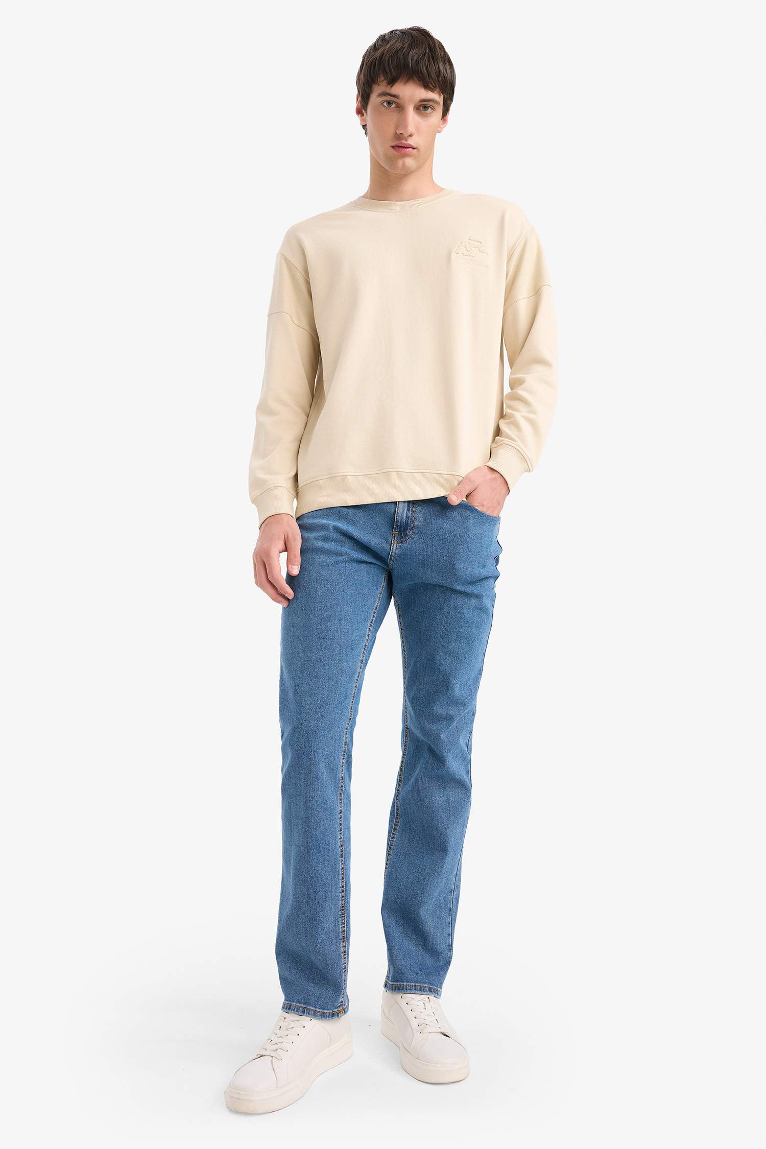 Boxy Fit Rahat Kesim Bisiklet Yaka Düğmeli Sweatshirt