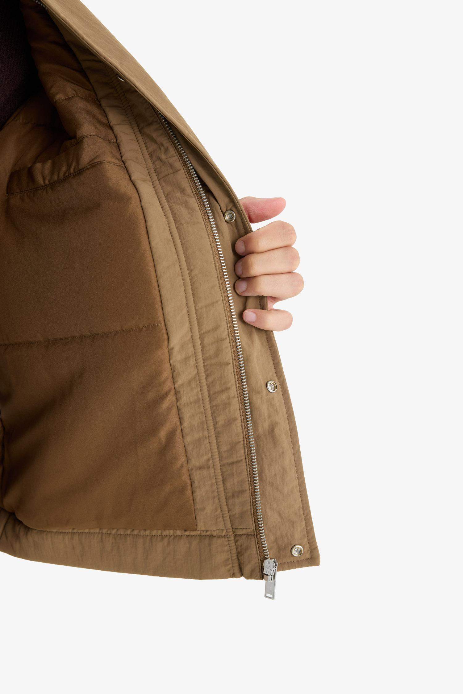 Regular Fit Gömlek Yaka İç Cepli Mont