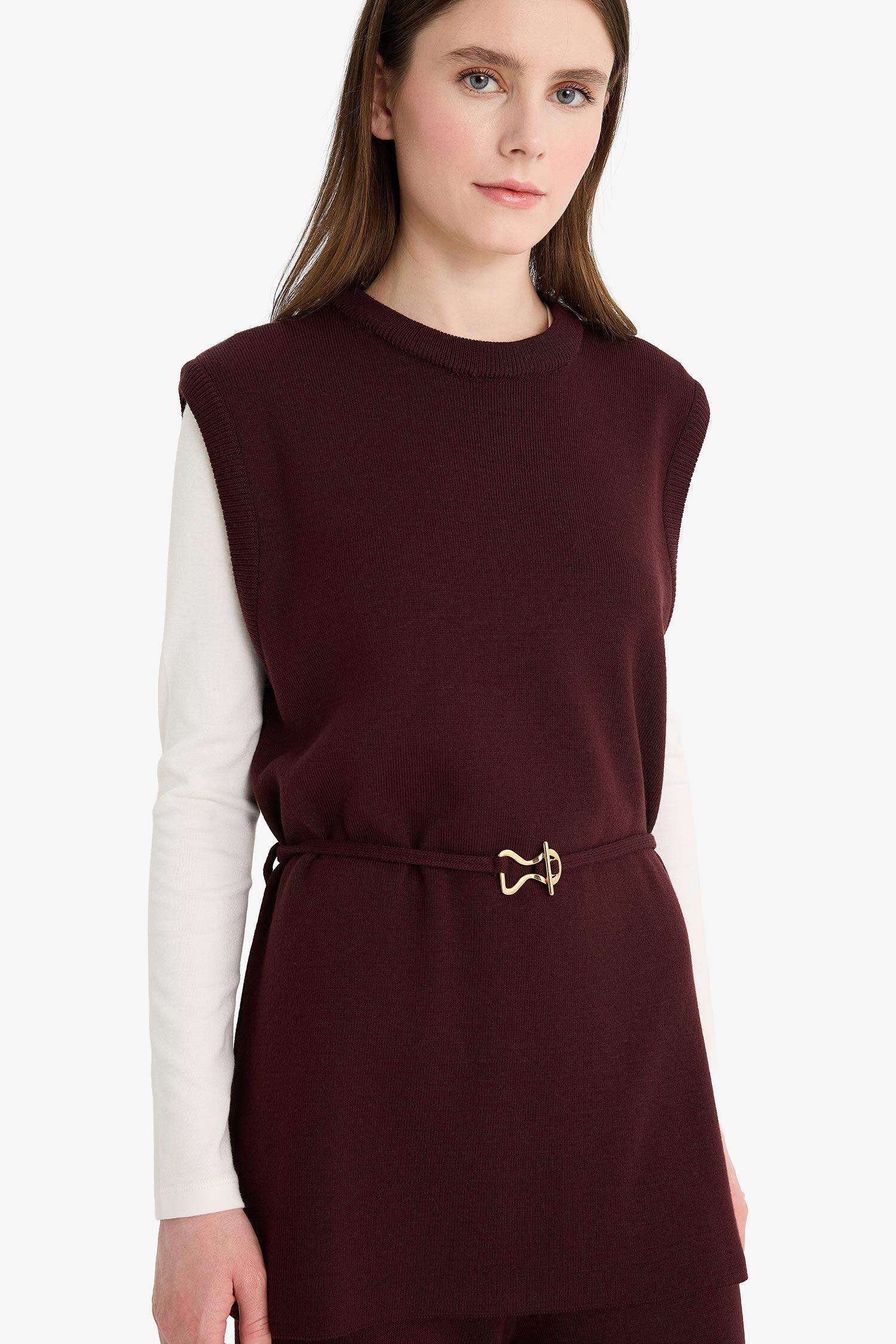 Bisiklet Yaka Kemer Detaylı Triko Süveter