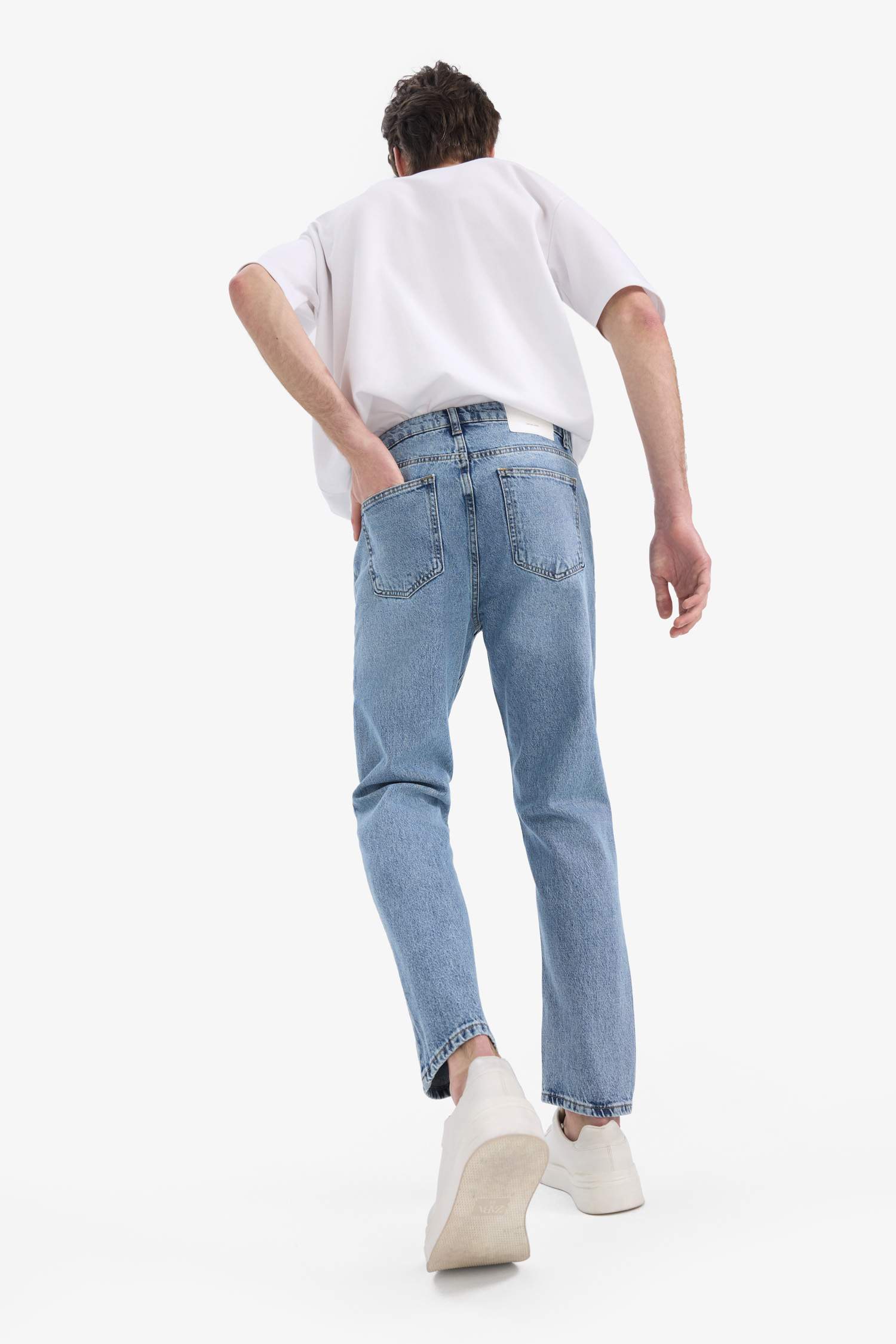 %100 Pamuk 90's Slim Fit Dar Kalıp Yüksek Bel Dar Paça Kar Yıkamalı Jean Pantolon