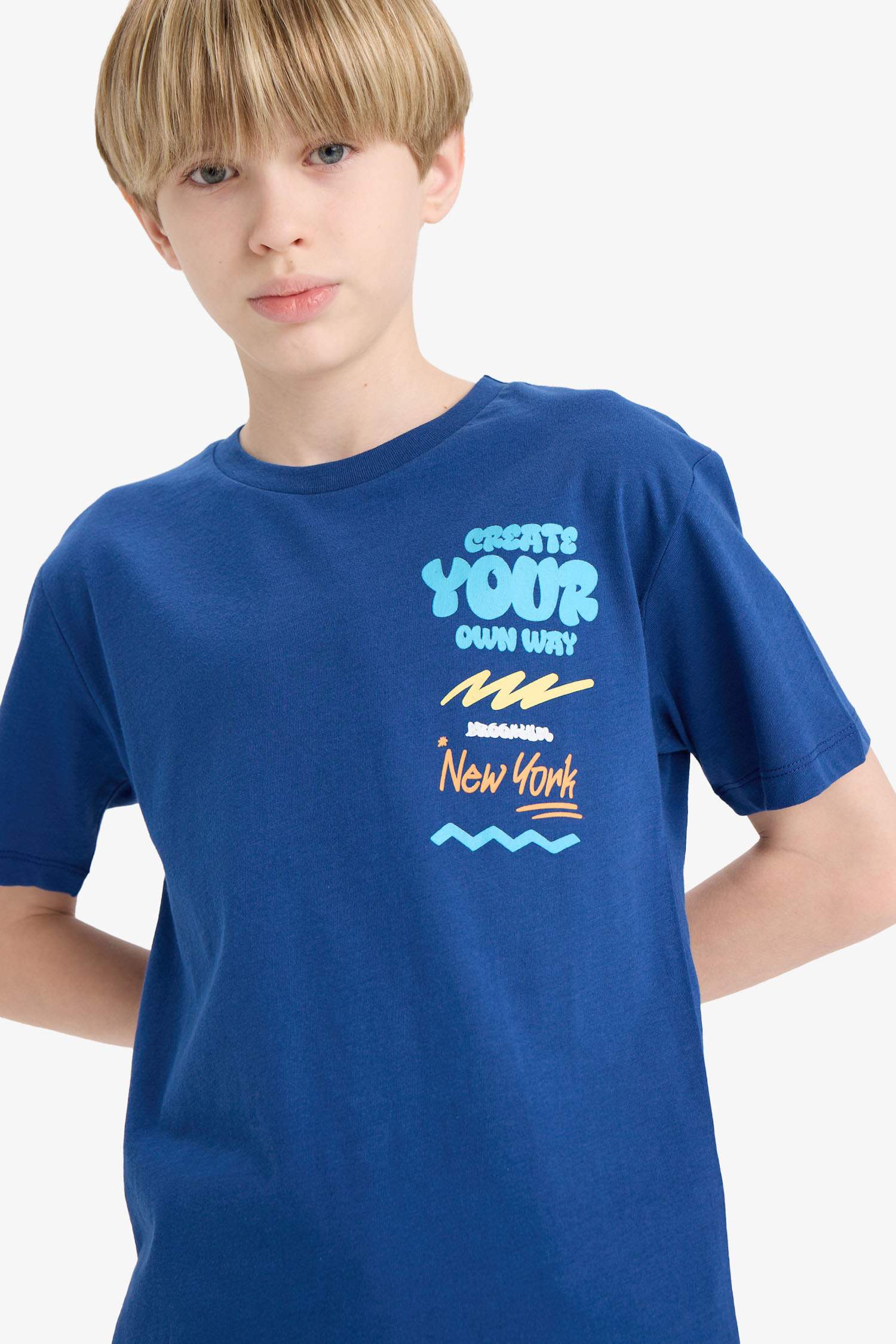 Erkek Çocuk Bisiklet Yaka Baskılı Kısa Kollu Tişört