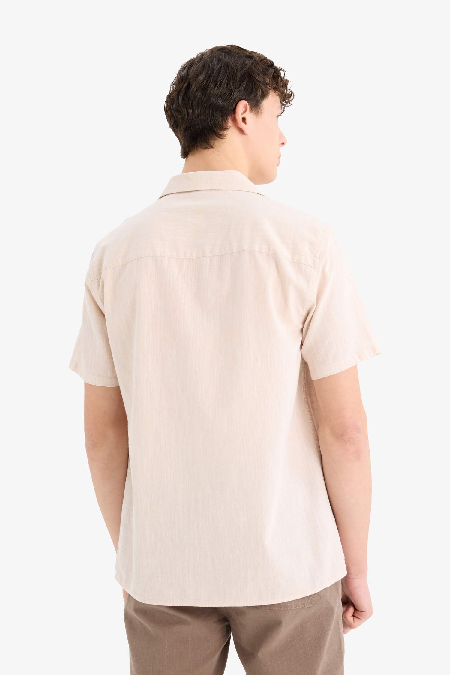 Хлопковая рубашка с коротким рукавом и воротником-поло стандартного кроя