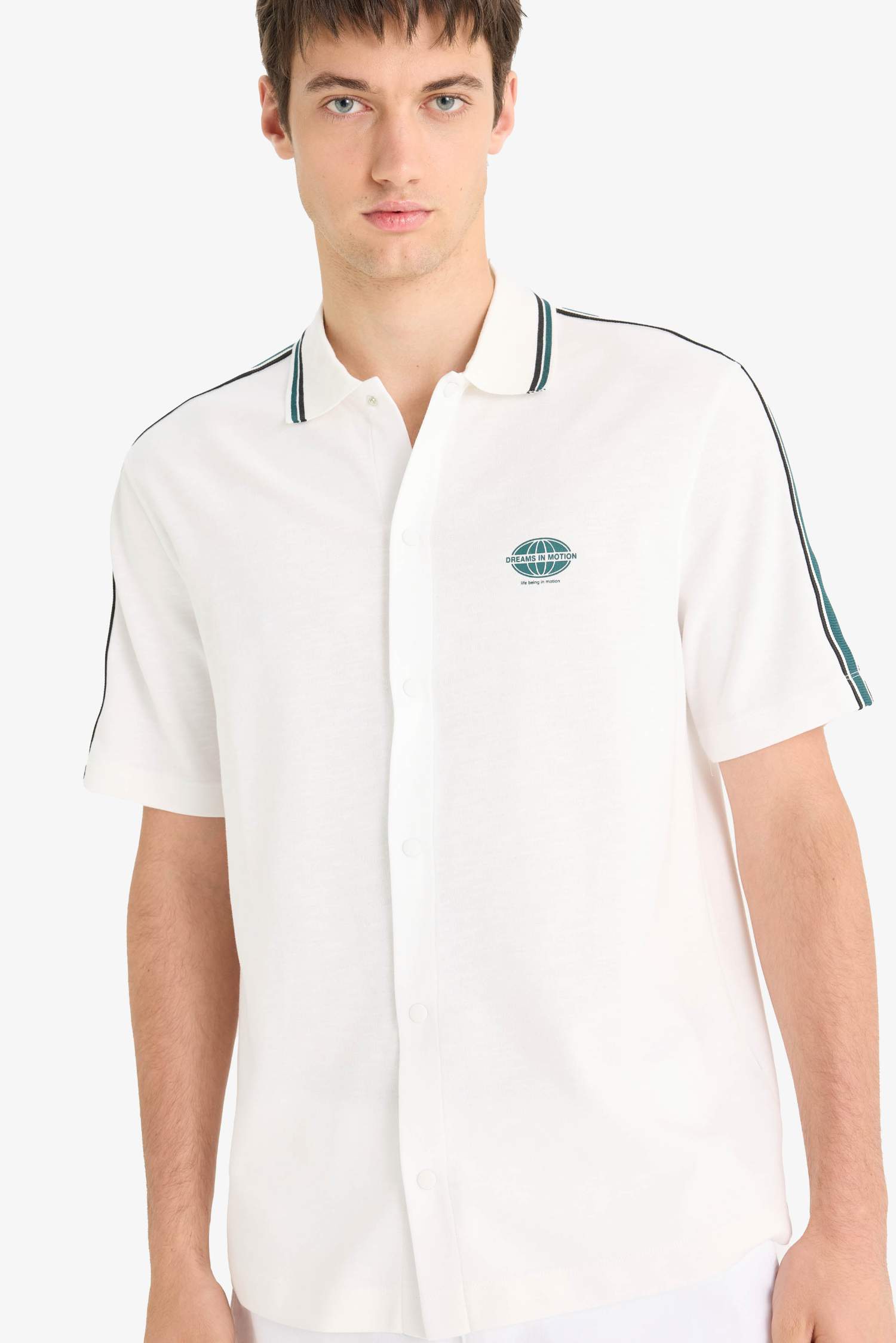 Relax Fit Polo Yaka Hafif Kumaş Baskılı Yazlık Kısa Kollu Gömlek