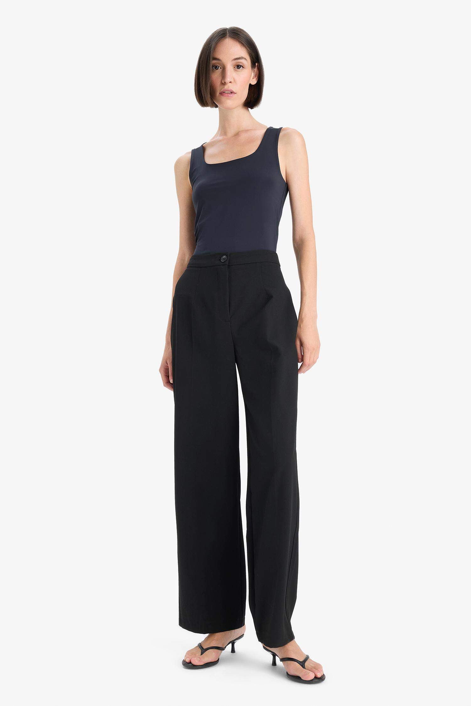 Slim Fit Square Neck Basic Tank Top