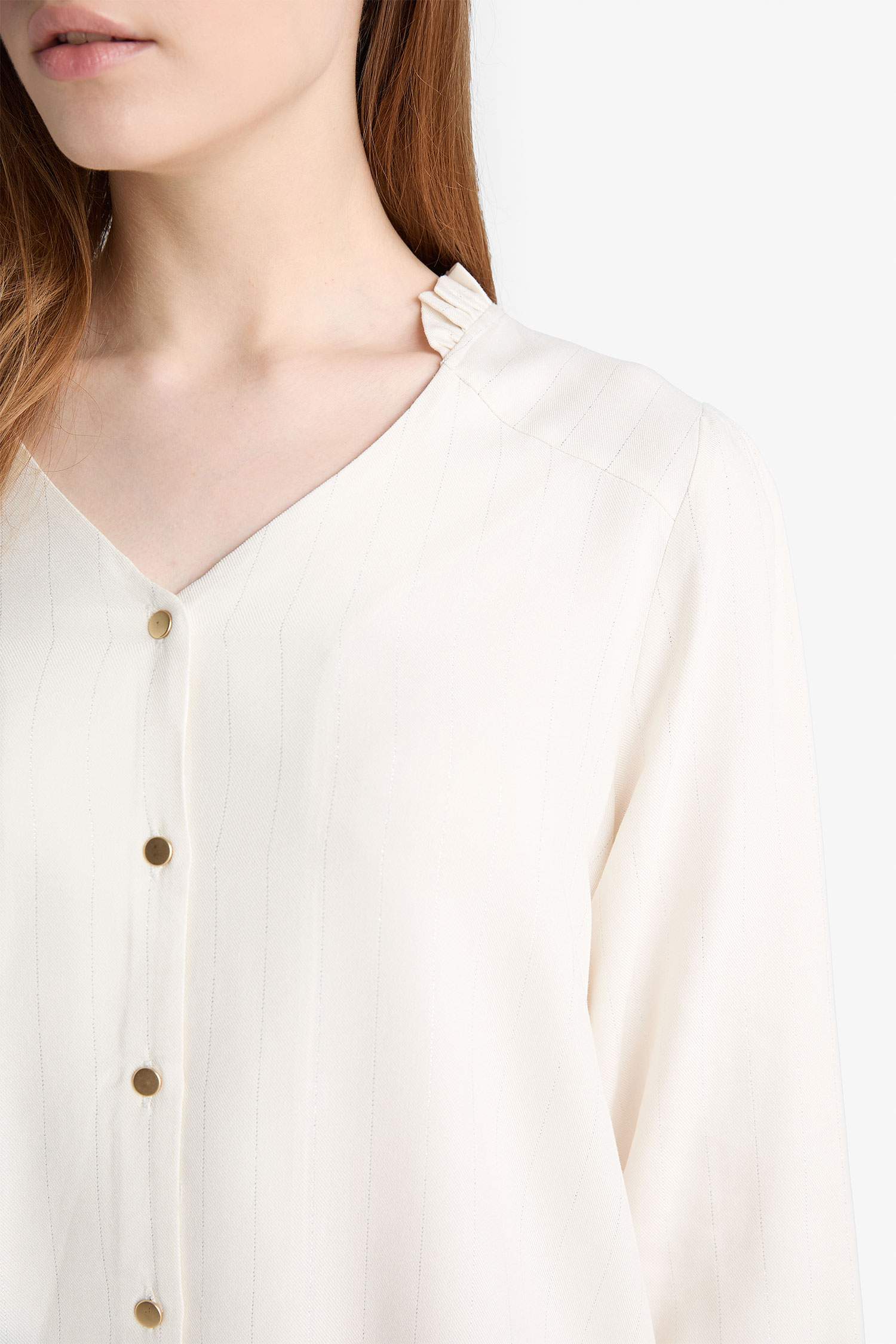 قميص كم طويل قصة عادية بياقة مستديرة