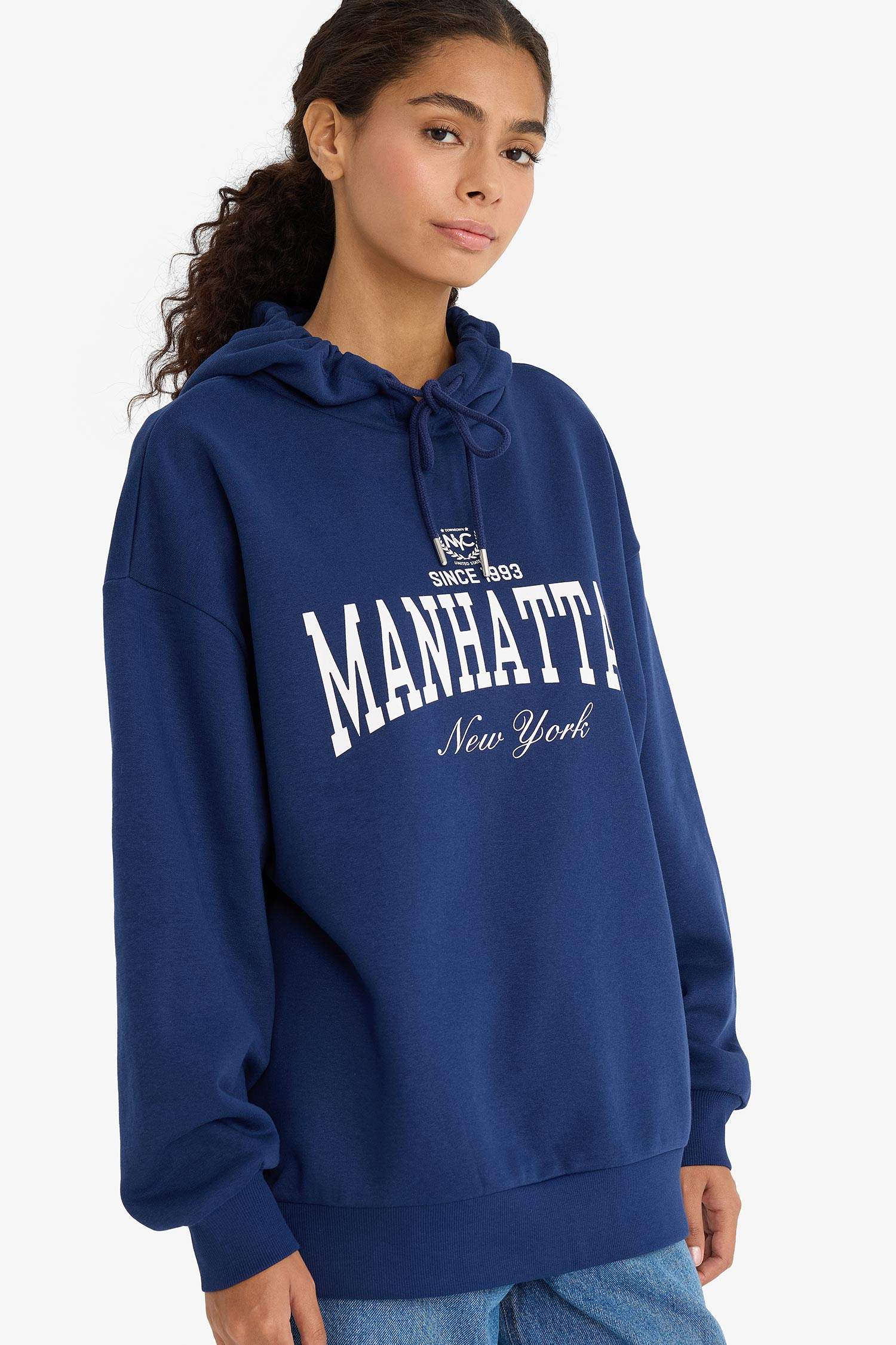 Oversize Fit Hooded Printed Thick Fabric Sweatshirt