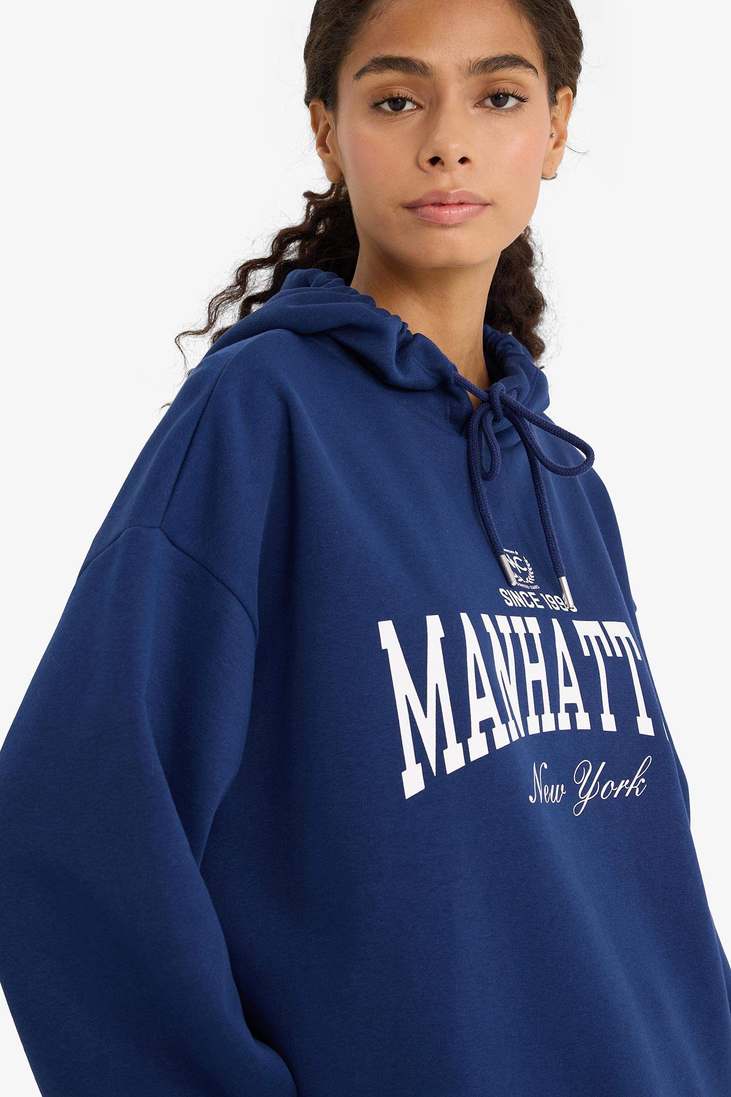 Oversize Fit Hooded Printed Thick Fabric Sweatshirt