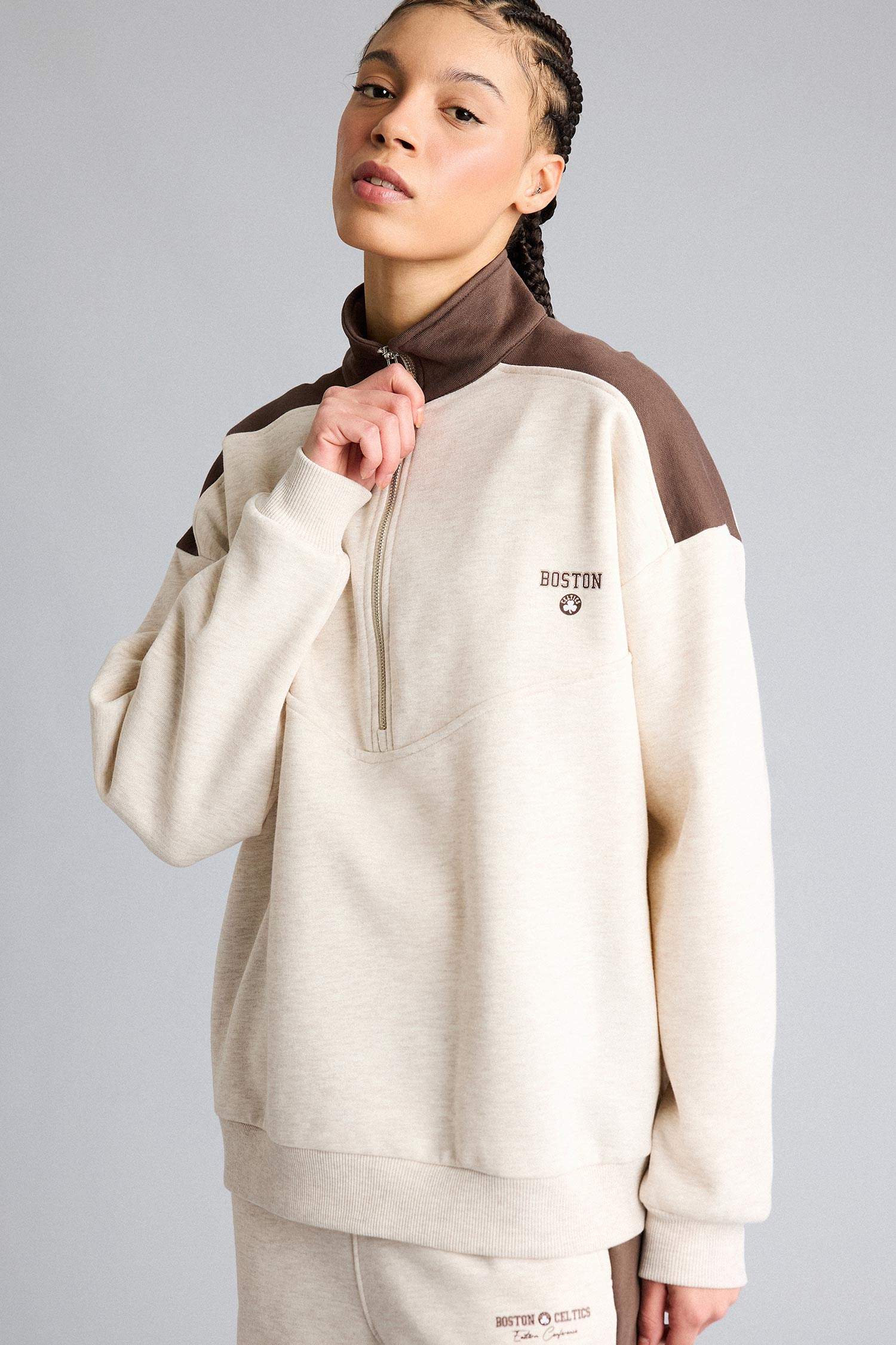 Oversize Fit Half Zippered NBA Boston Celtics Sweatshirt