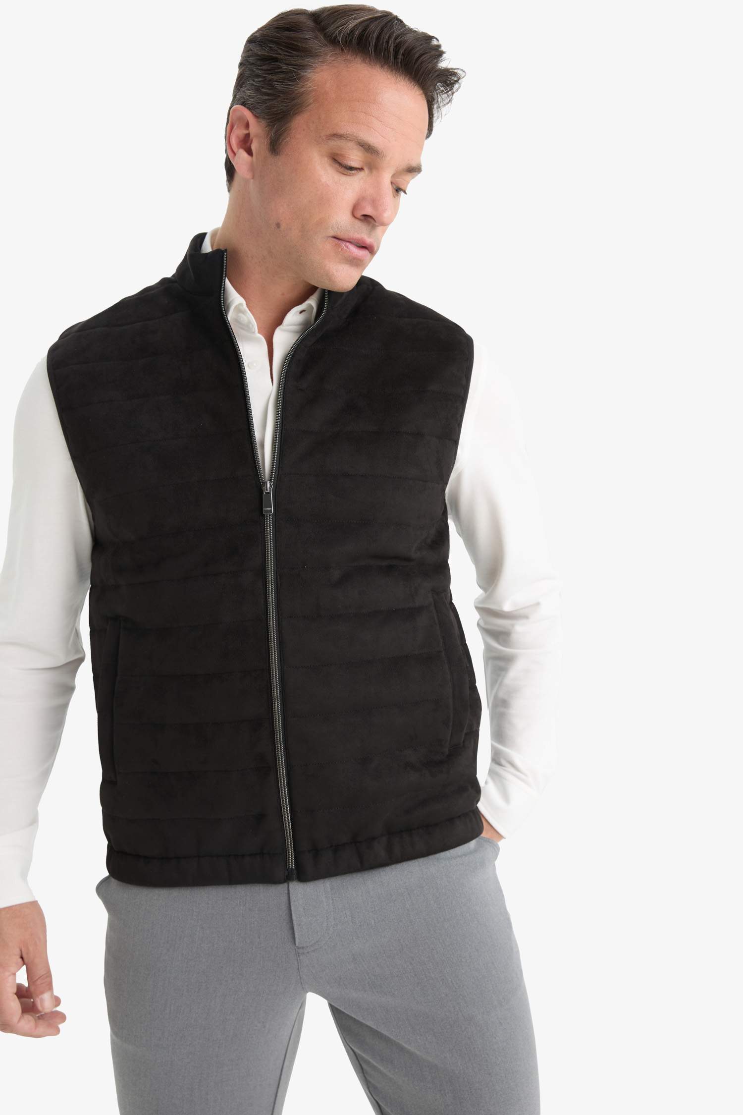 Slim Fit Dar Kesim Dik Yaka Astarlı Fermuarlı Cepli Mevsimlik Baharlık Süet Yelek