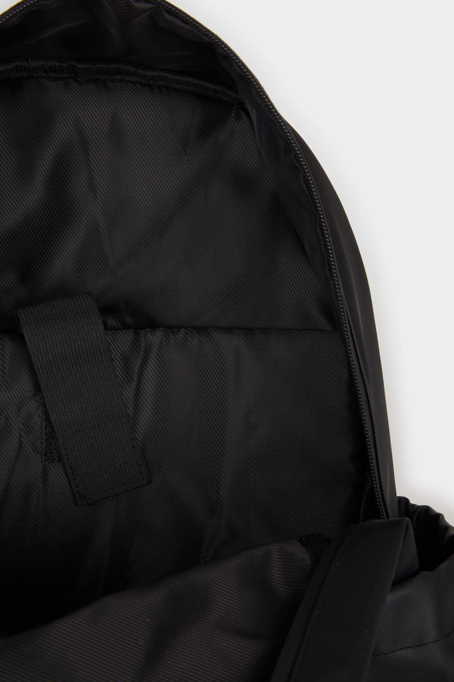 جنطة ظهر رجالي