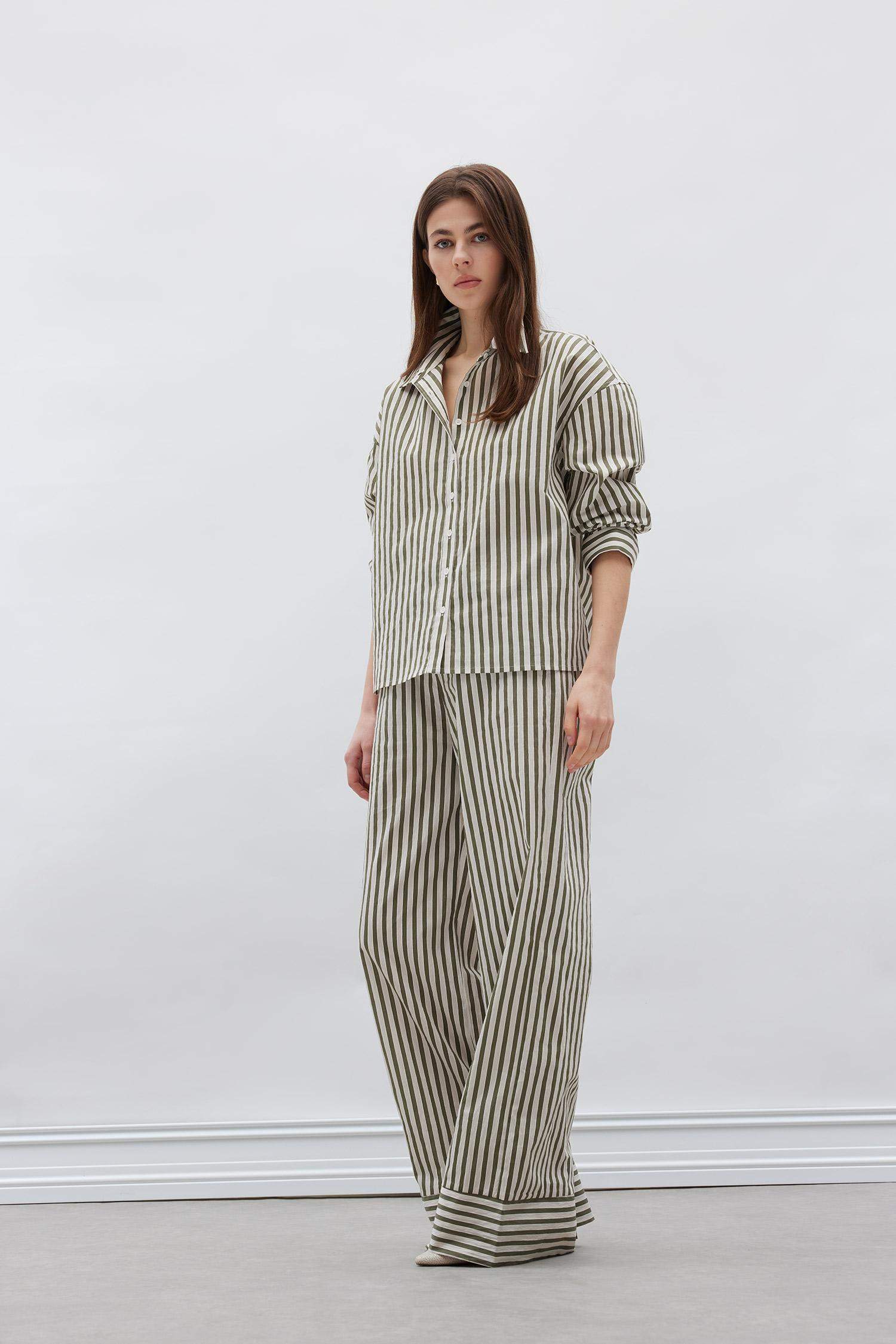 بنطرون قماش برجل واسع وايد ليج بجيب وخصر عالي