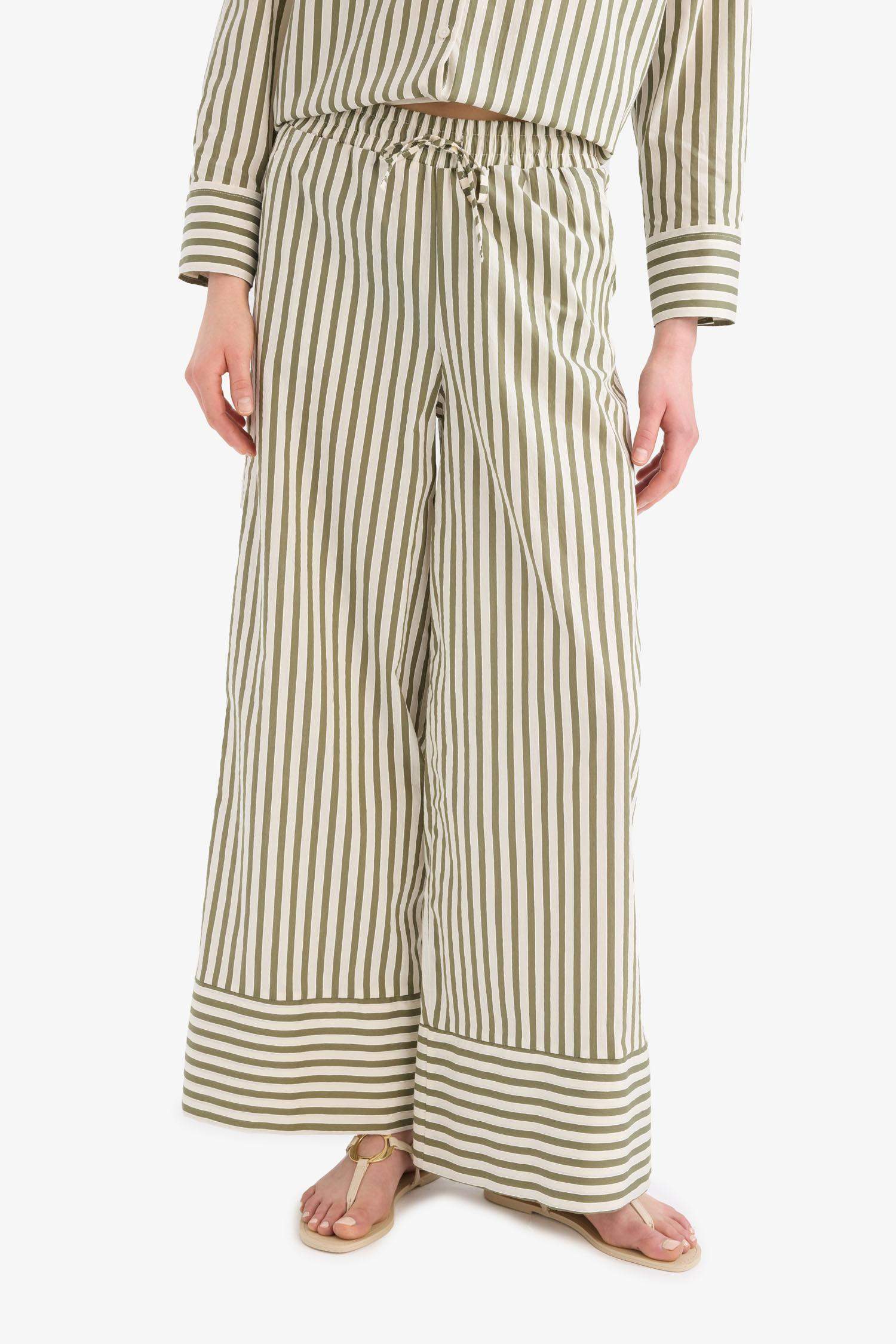 بنطرون قماش برجل واسع وايد ليج بجيب وخصر عالي