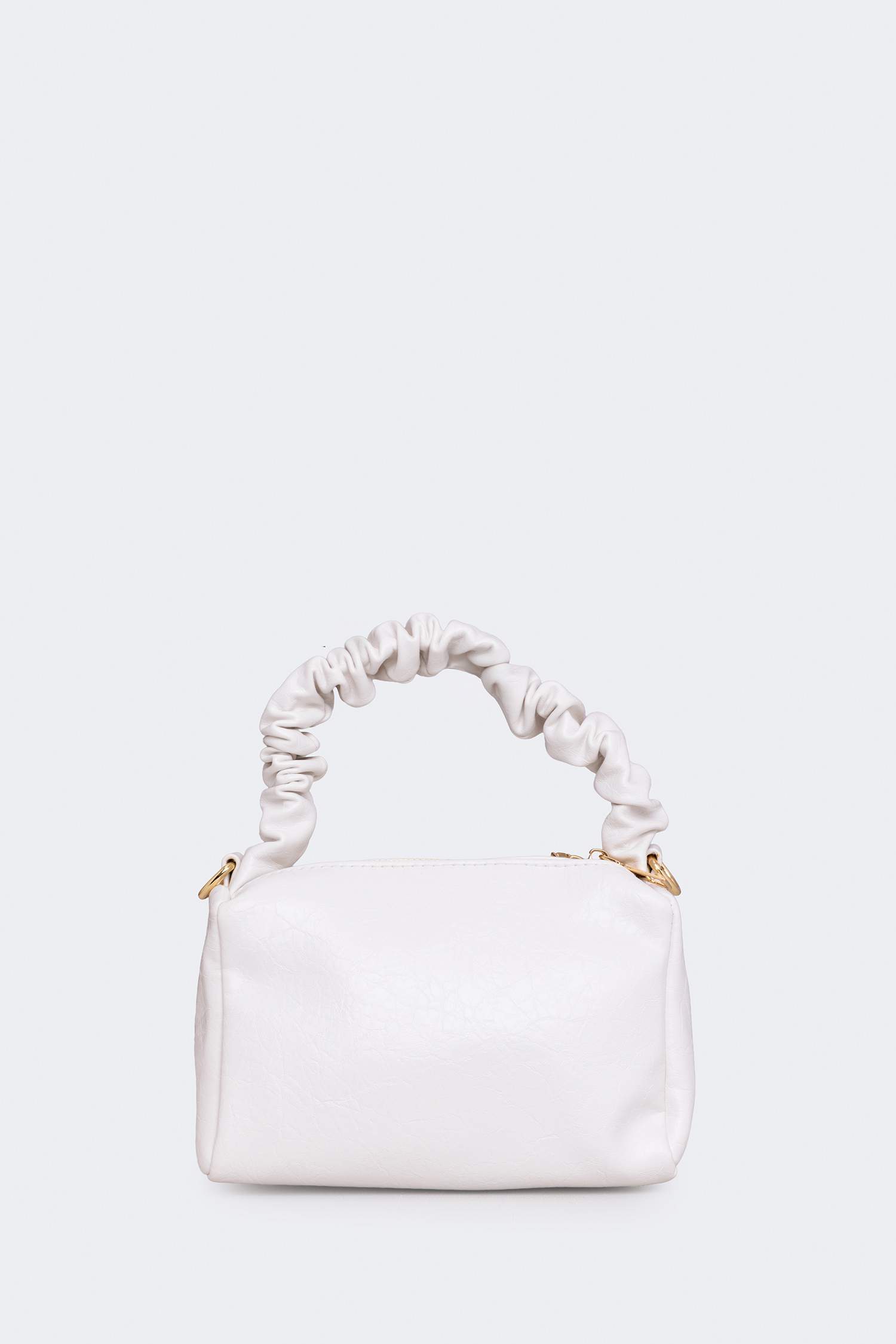 شنطة يد حريمي