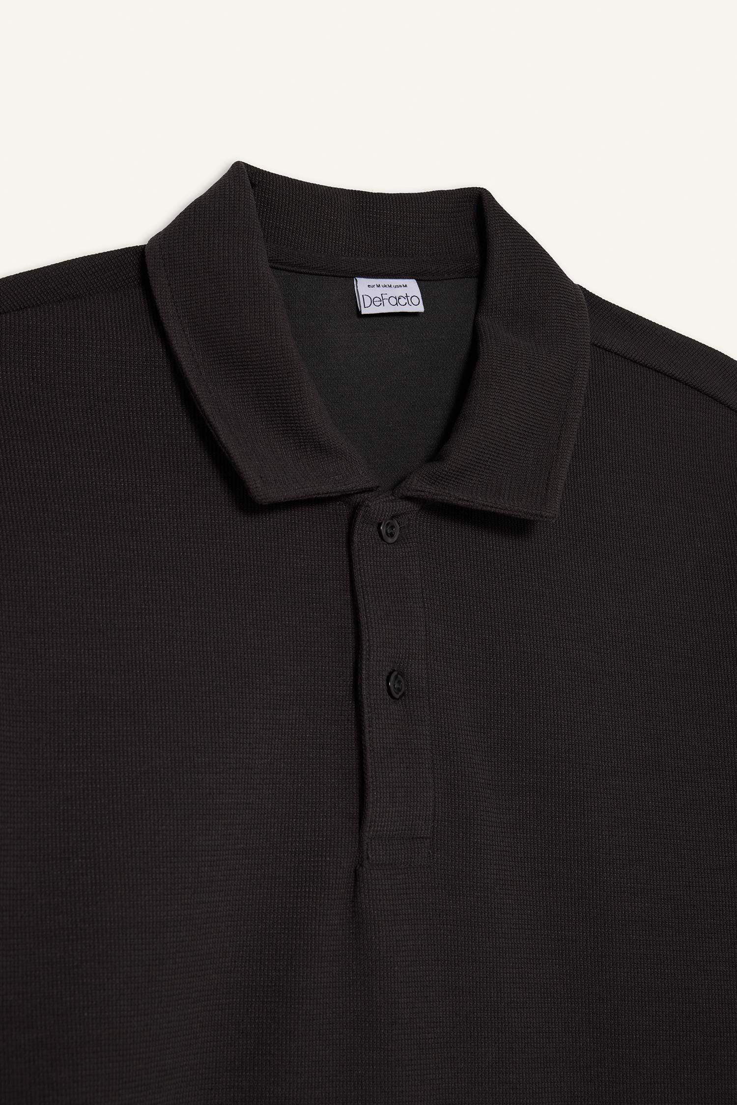 سويت شيرت قصة عادية بياقة بولو