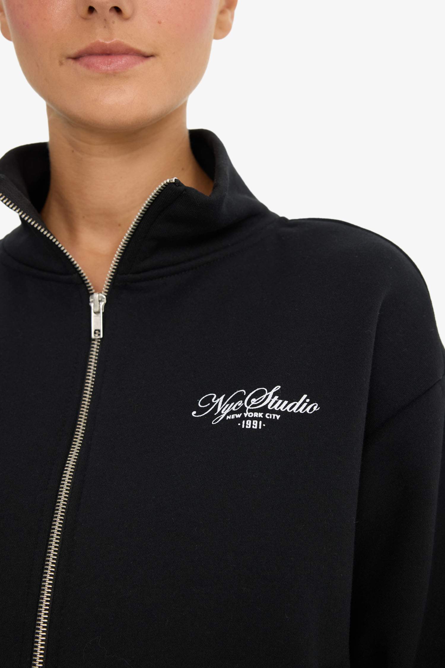 جاكيت بومبر قصة مريحة بياخة عالية