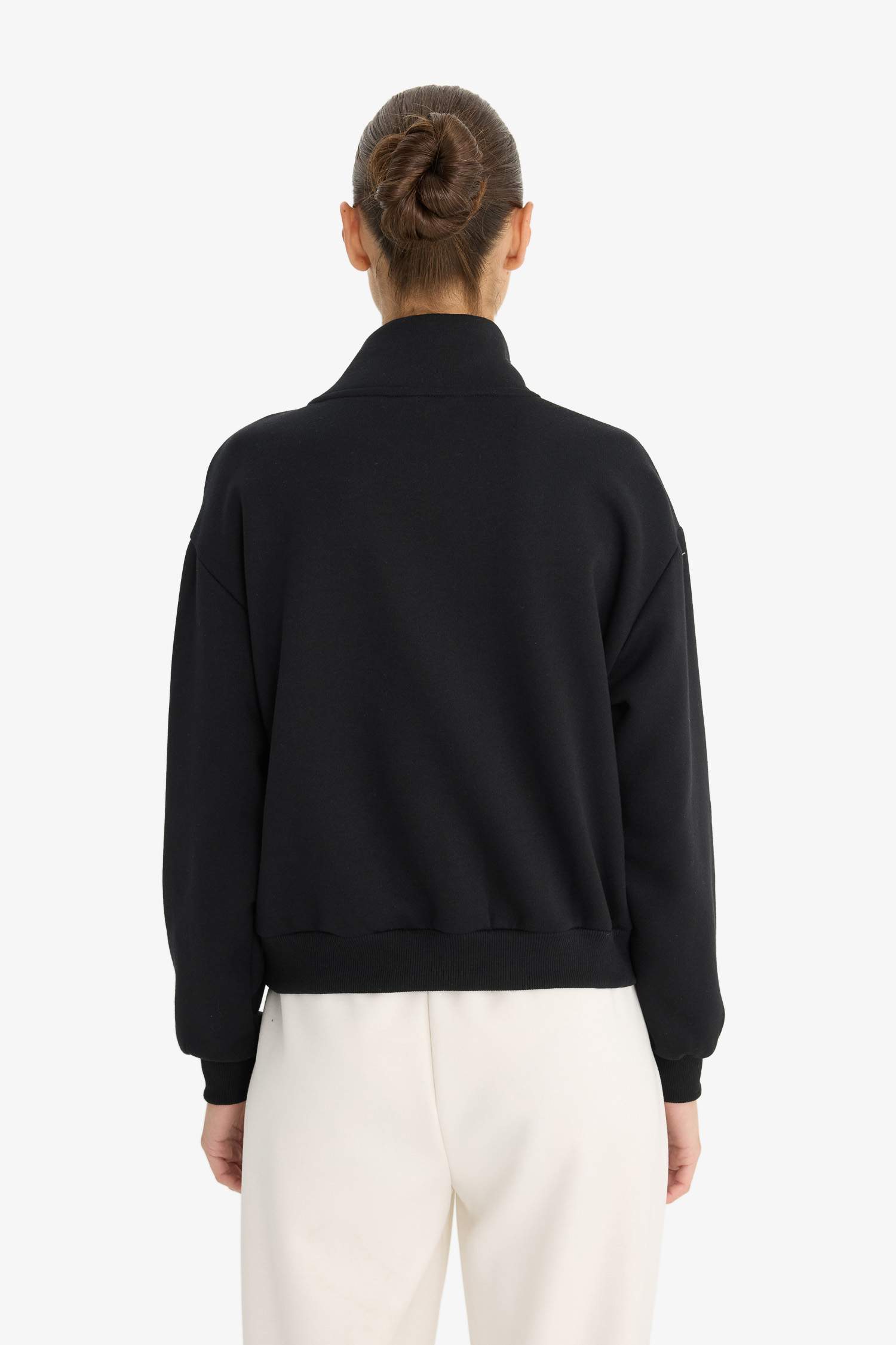 جاكيت بومبر قصة مريحة بياخة عالية