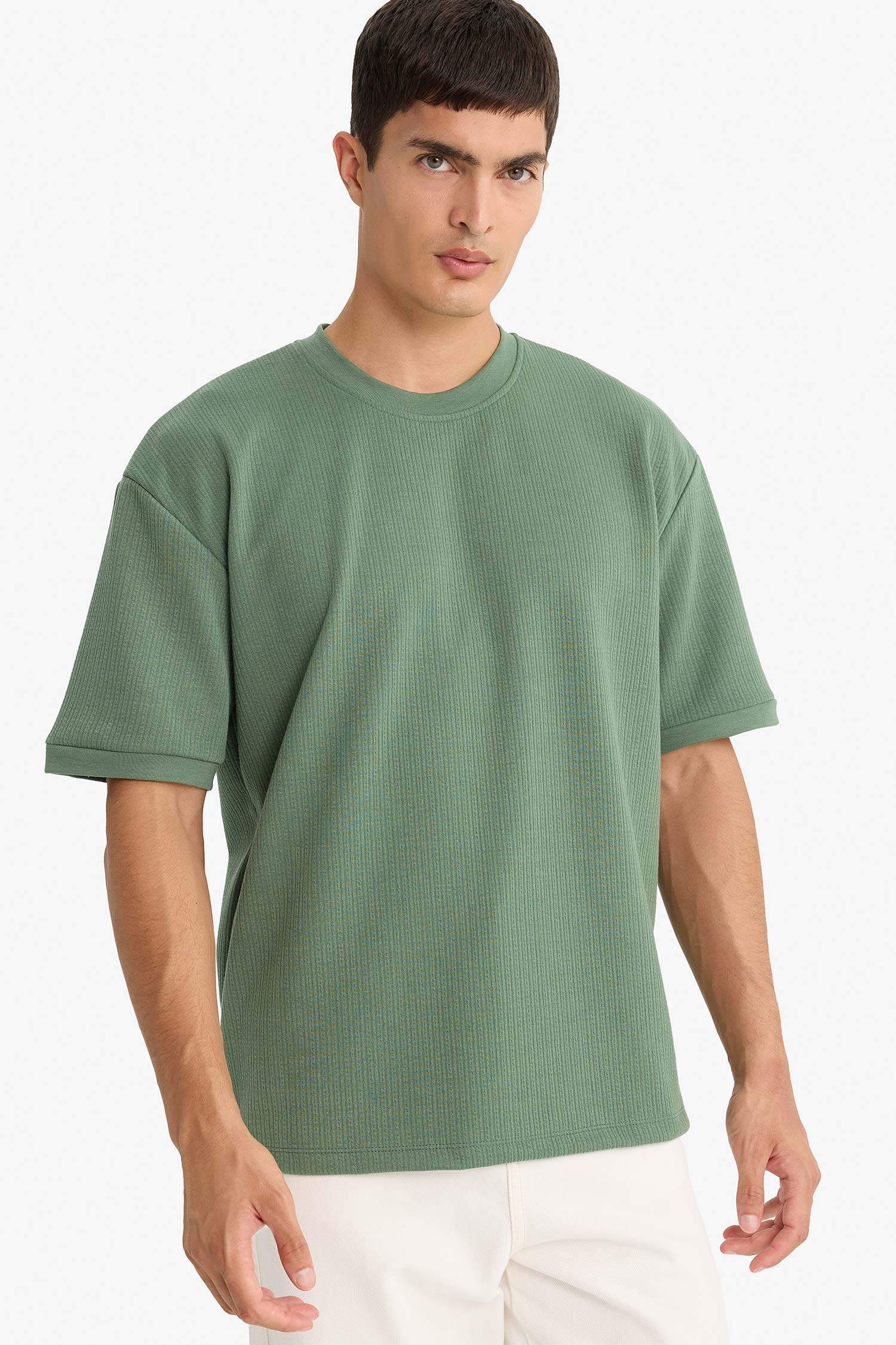 Oversize Fit Crew Neck Short Sleeve T-Shirt
