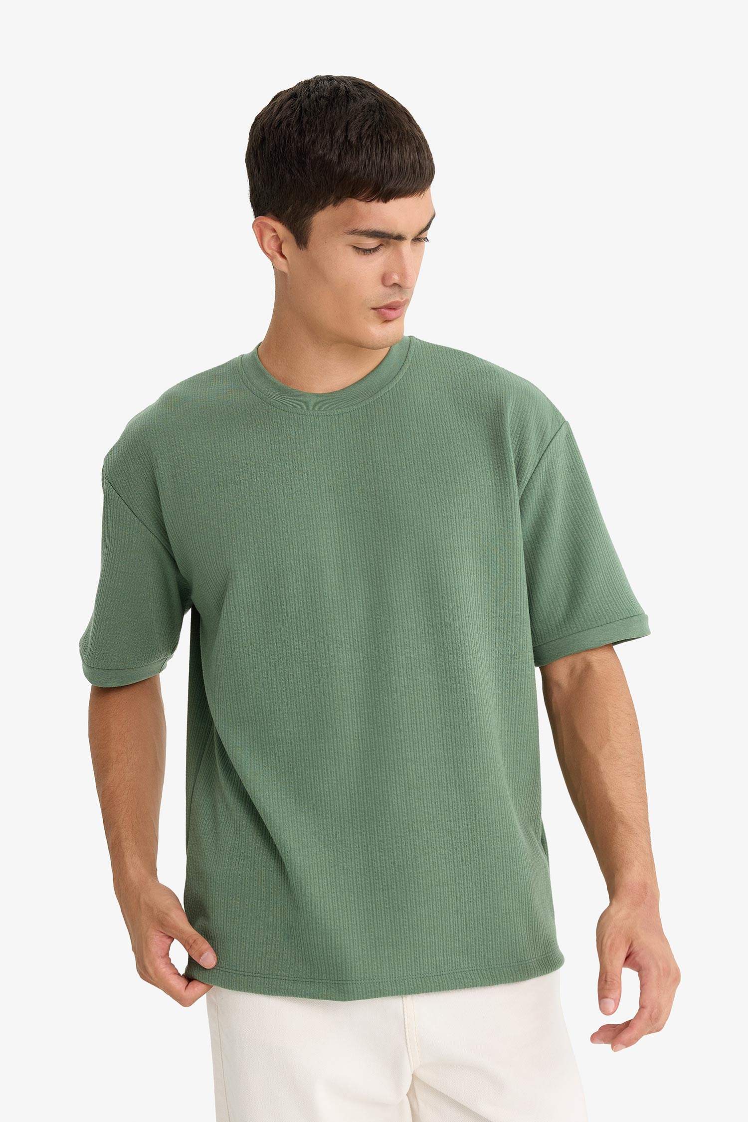 Oversize Fit Crew Neck Short Sleeve T-Shirt