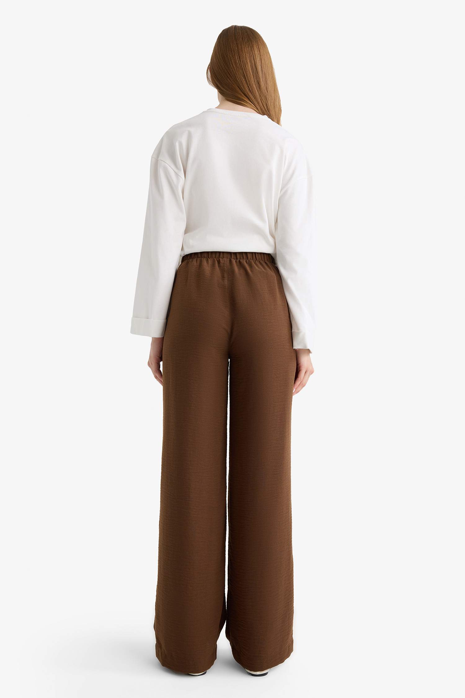 سروال برجل واسع