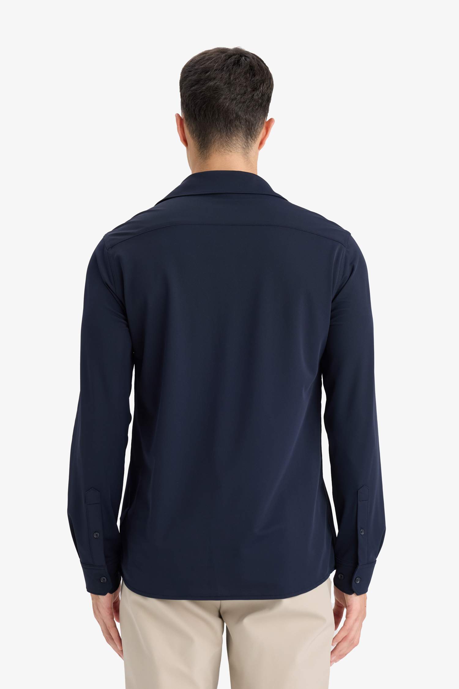 قميص بيكيه قصة سليم وأكمام طويلة