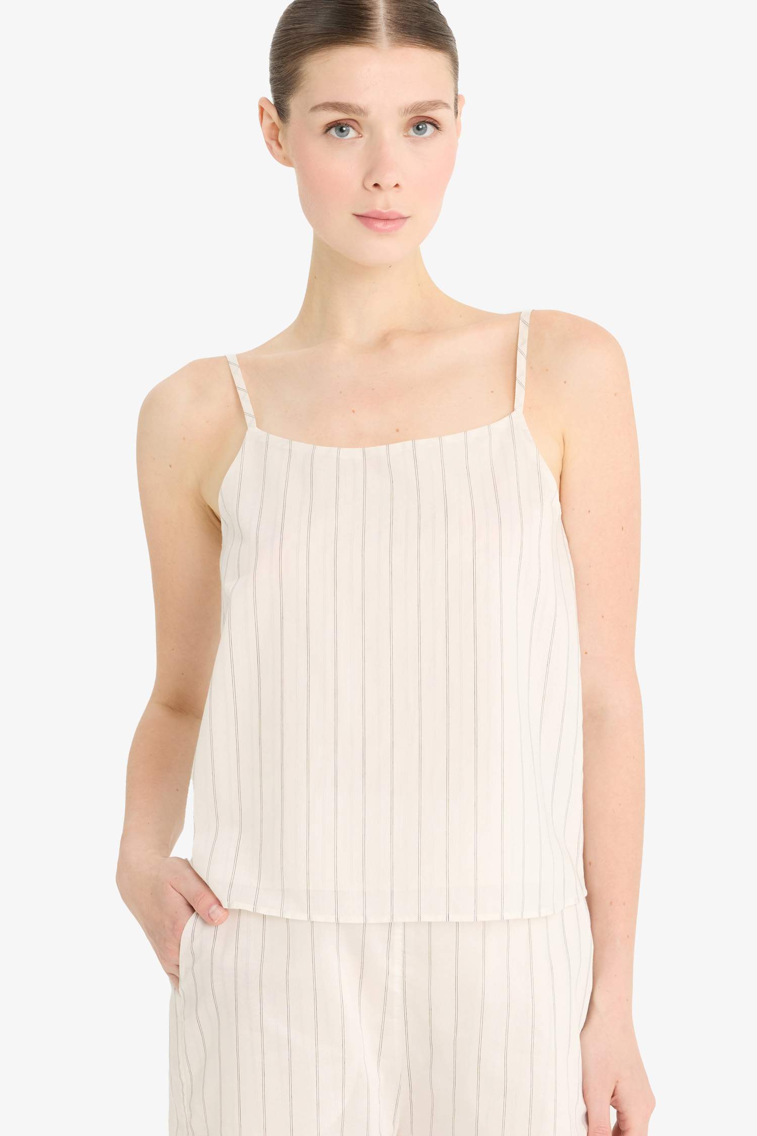 Regular Fit Crew Neck Striped Sleeveless Blouse