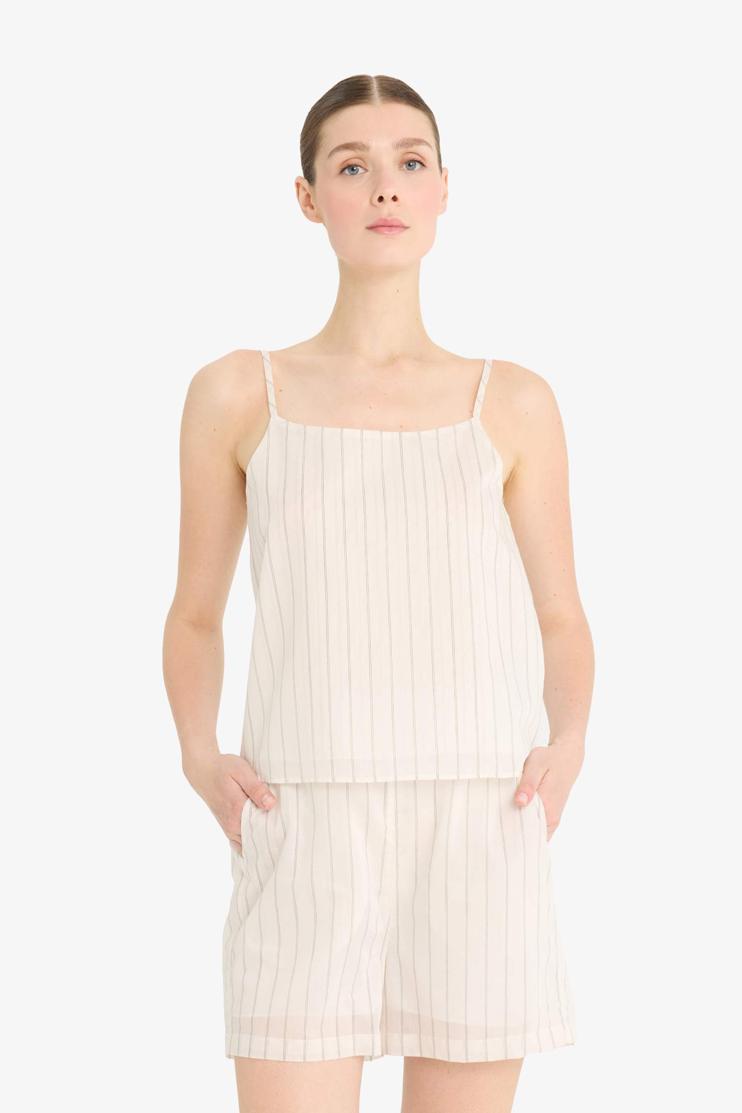 Regular Fit Crew Neck Striped Sleeveless Blouse