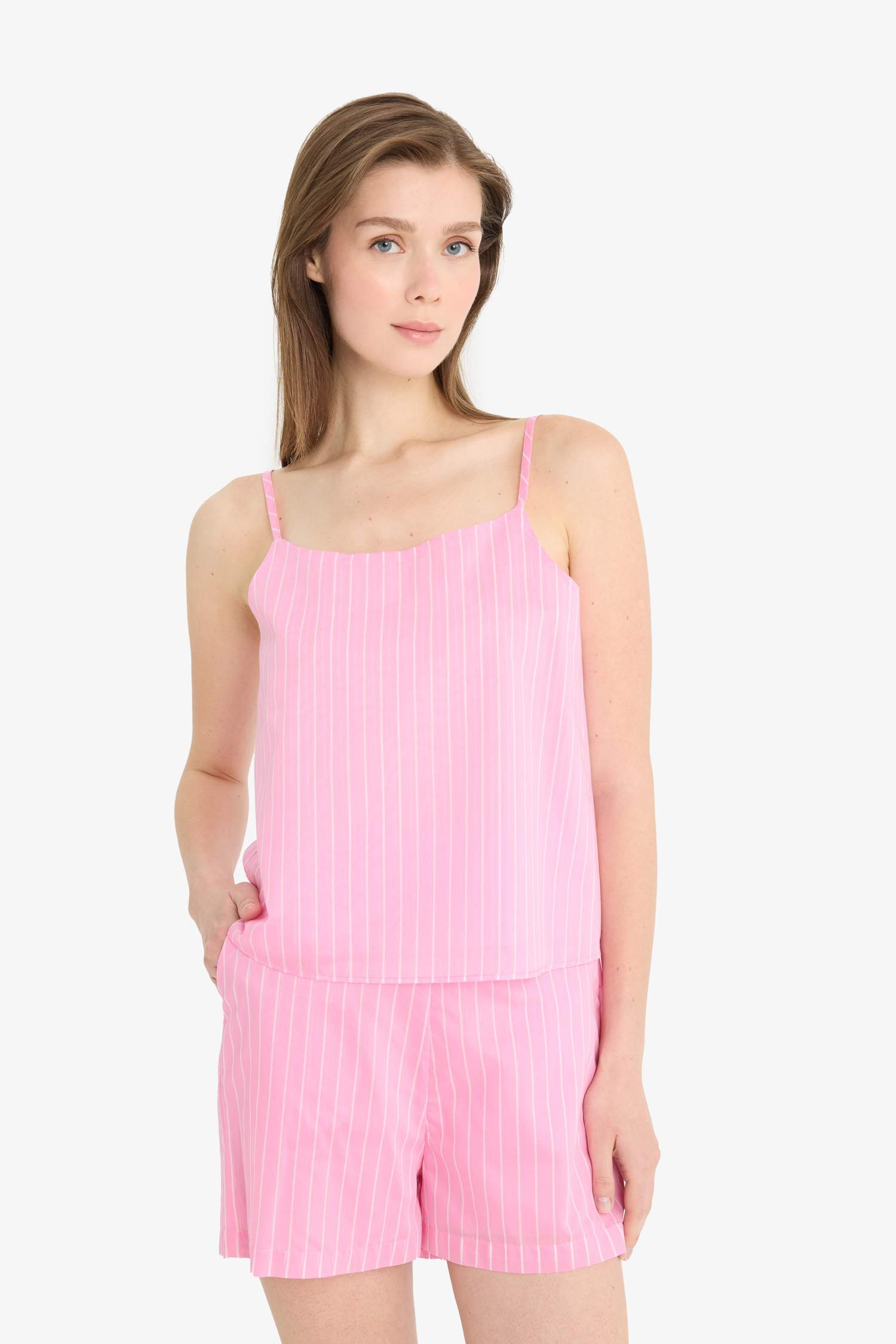 Afra x DeFacto Regular Fit Kare Yaka Çizgili Modal Askılı Bluz	