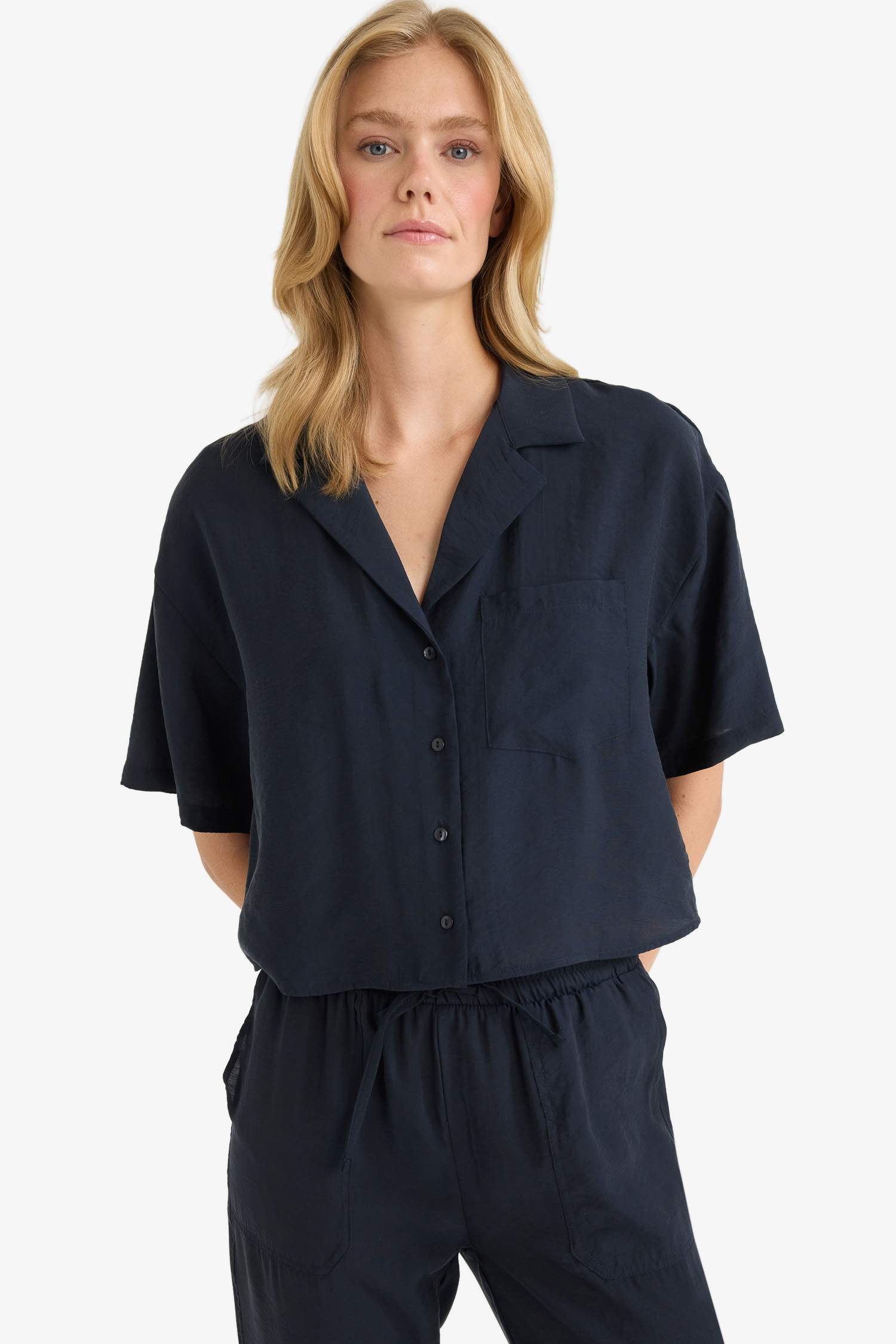 Loose Fit Ceket Yaka Modal Kısa Kollu Gömlek