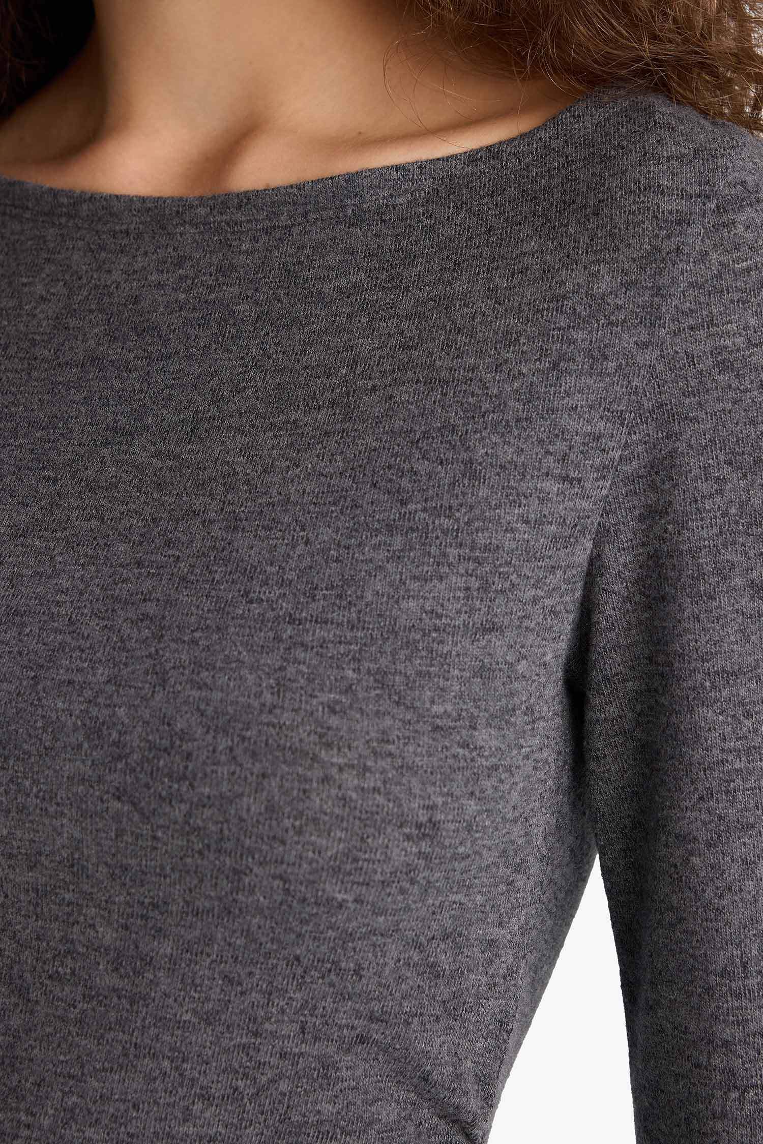 فستان طويل ردن طويل بوديكون بياخة عريضة