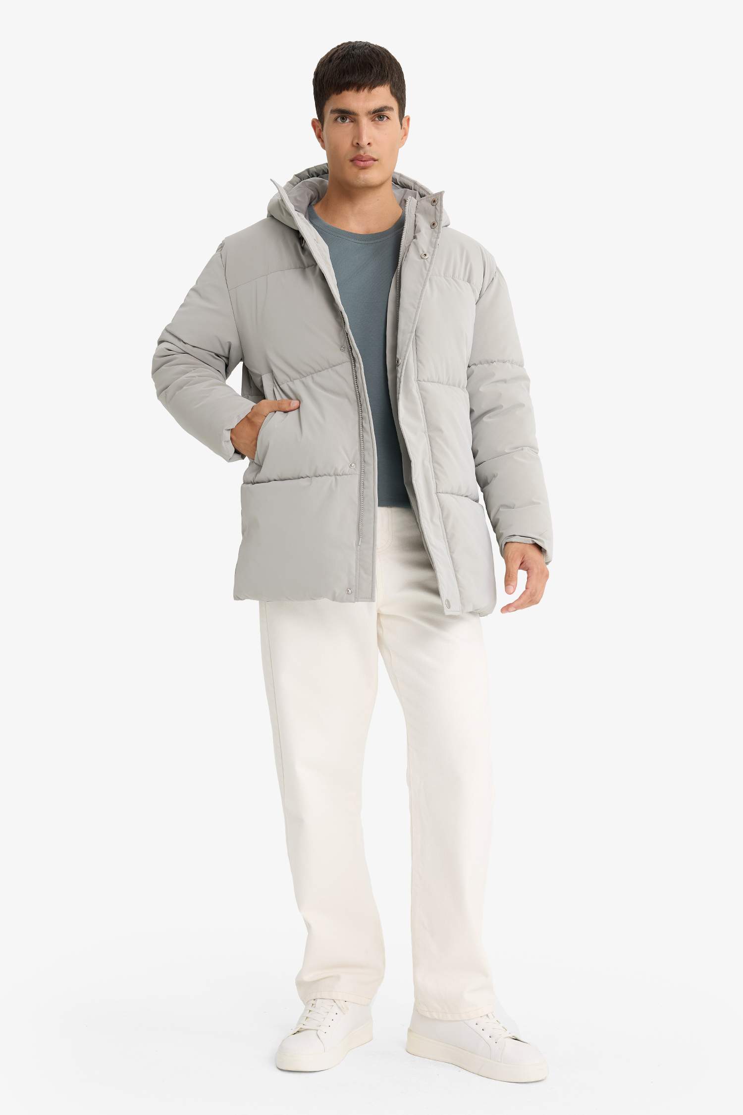 Водонепроницаемая куртка Regular Fit с капюшоном, карманами, подкладкой, ветрозащитная, на молнии