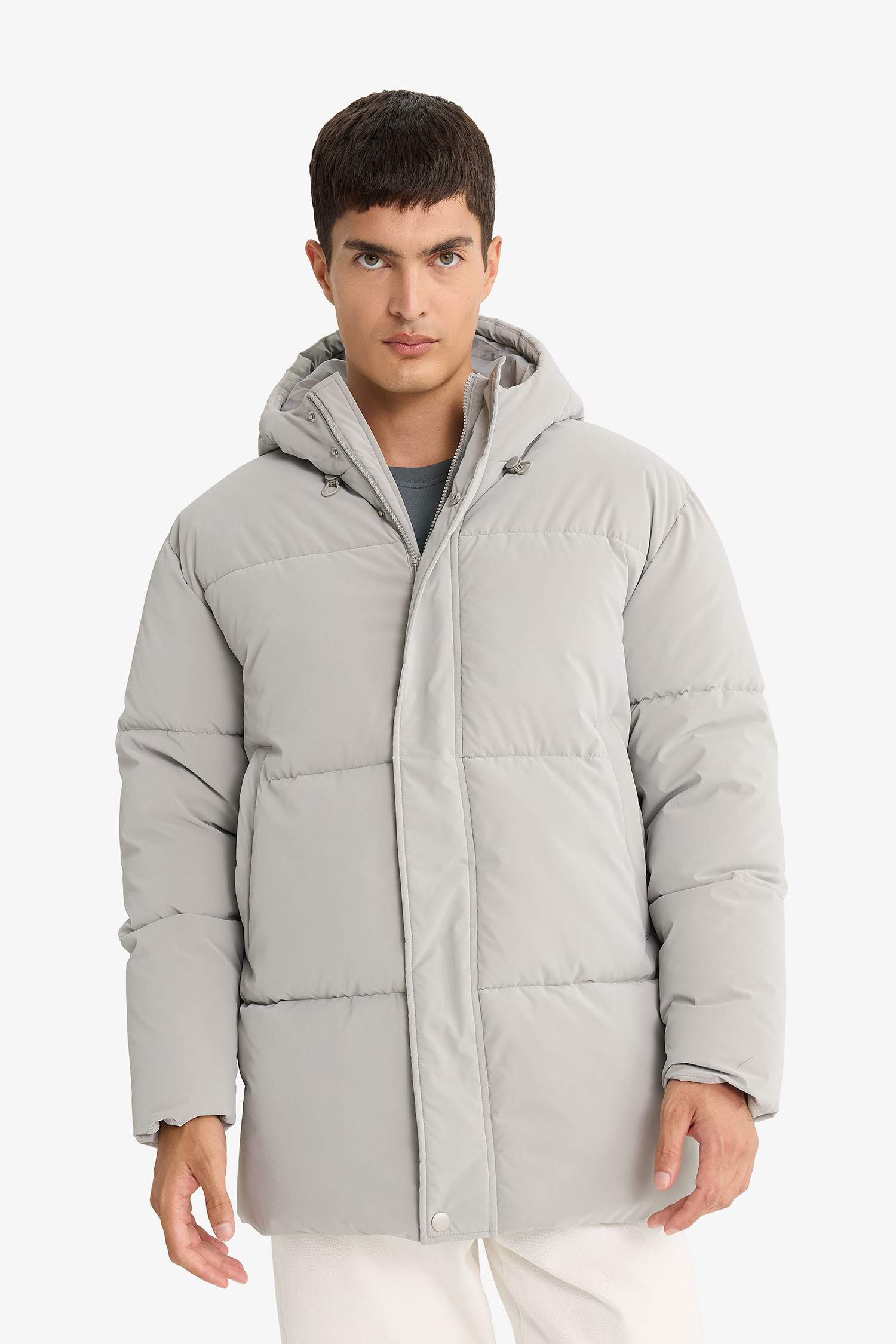 Водонепроницаемая куртка Regular Fit с капюшоном, карманами, подкладкой, ветрозащитная, на молнии