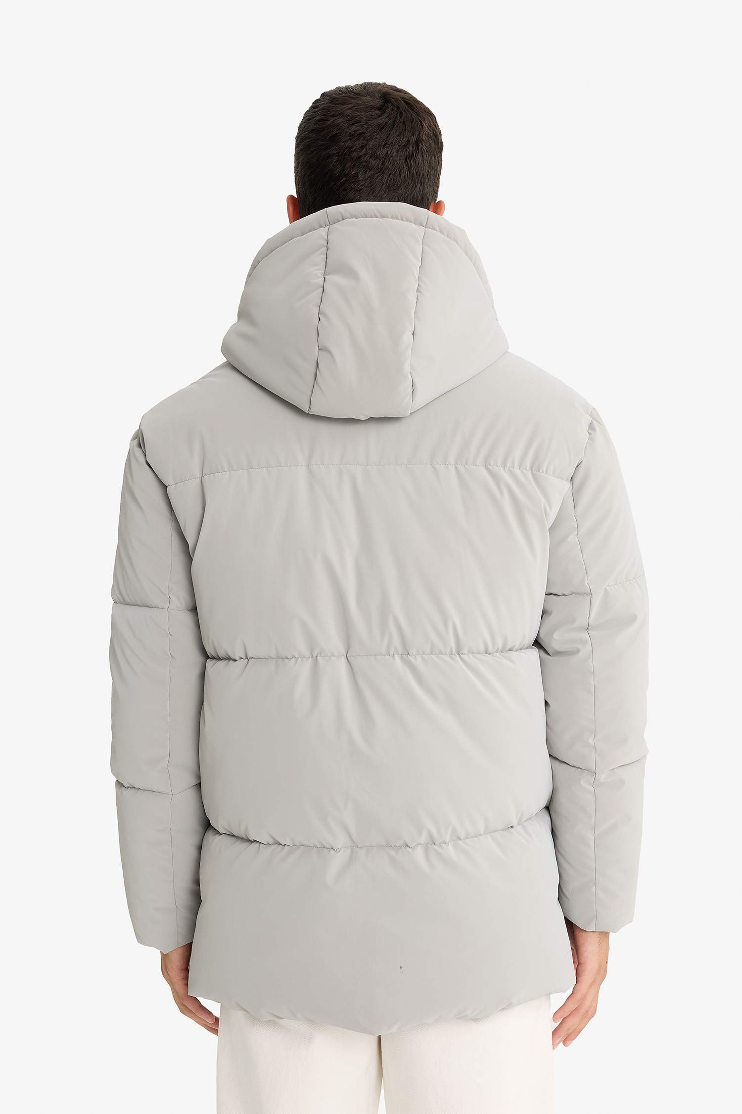 Su İtici Regular Fit Kapüşonlu Cepli Astarlı Rüzgar Geçirmez Fermuarlı Parka