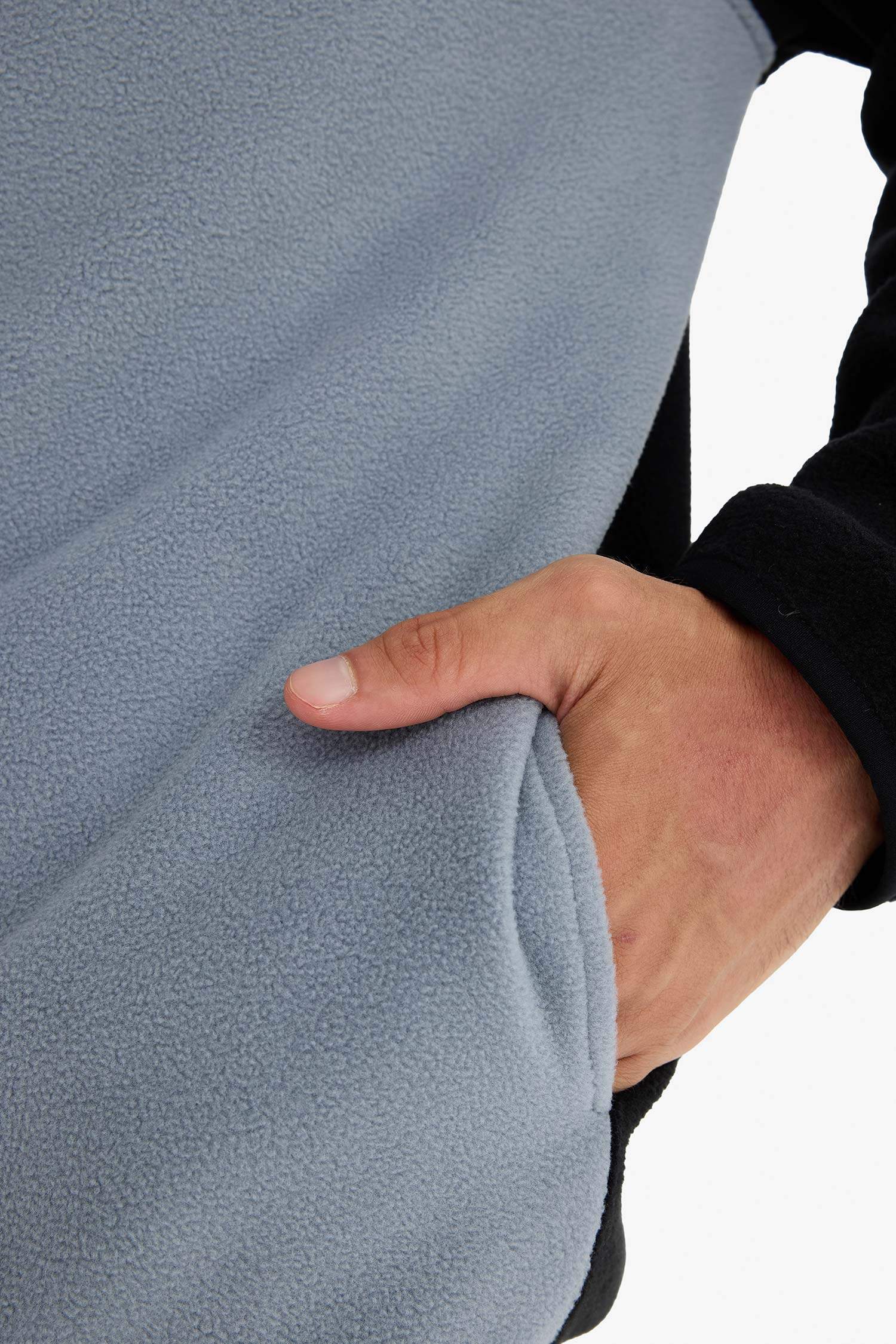 релакс пішімі жартылай мойынжейде поляр Кардиган